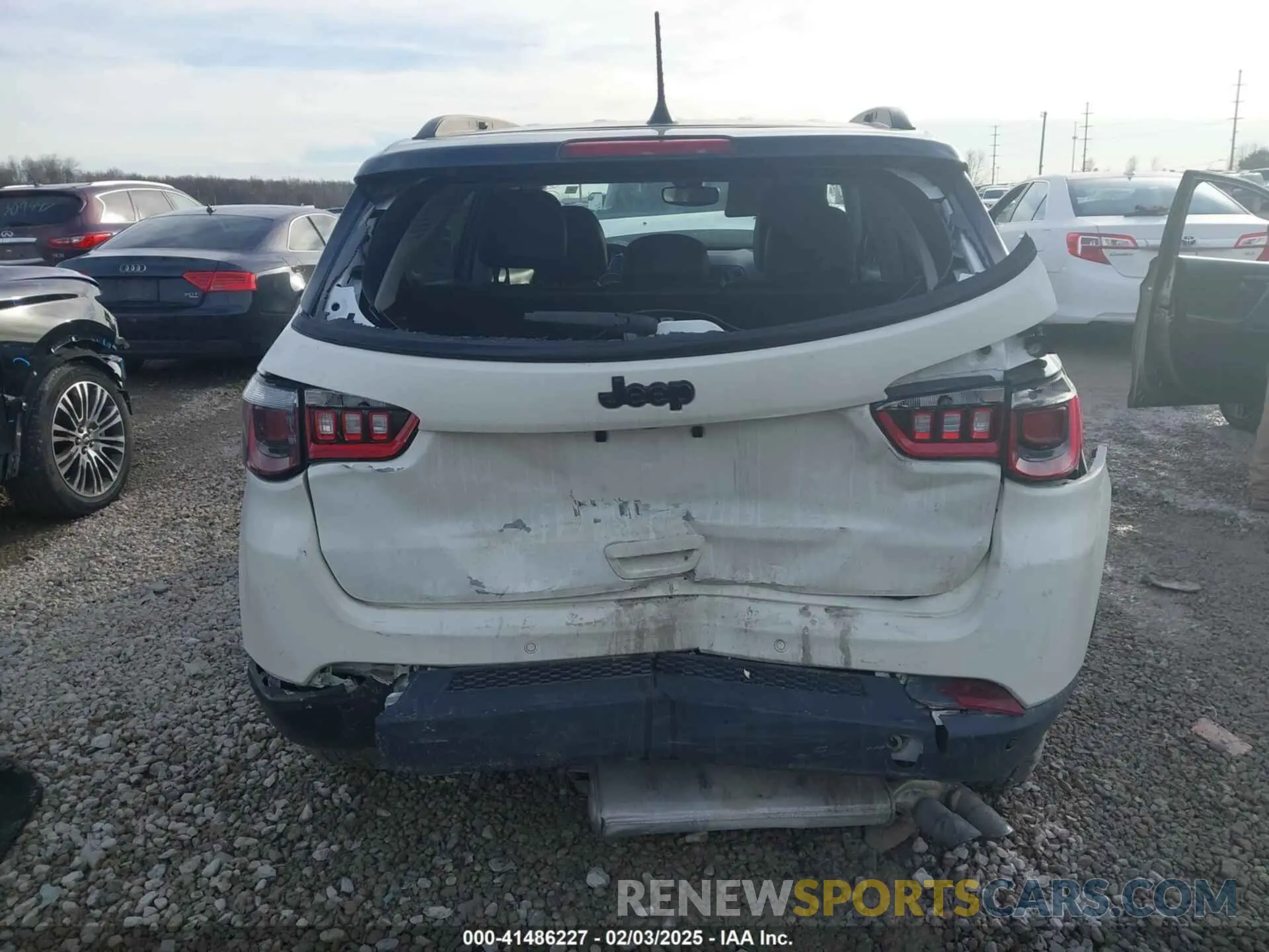 16 Photograph of a damaged car 3C4NJCBB4MT603884 JEEP COMPASS 2021