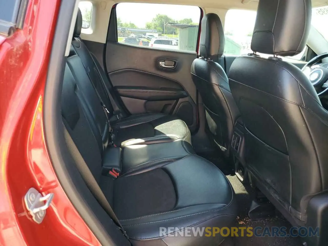 10 Photograph of a damaged car 3C4NJCBB5MT505916 JEEP COMPASS 2021