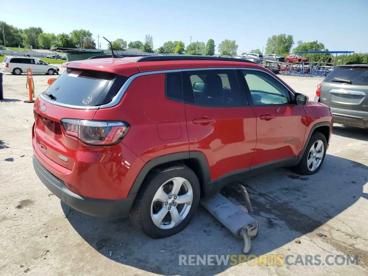 3 Photograph of a damaged car 3C4NJCBB5MT505916 JEEP COMPASS 2021
