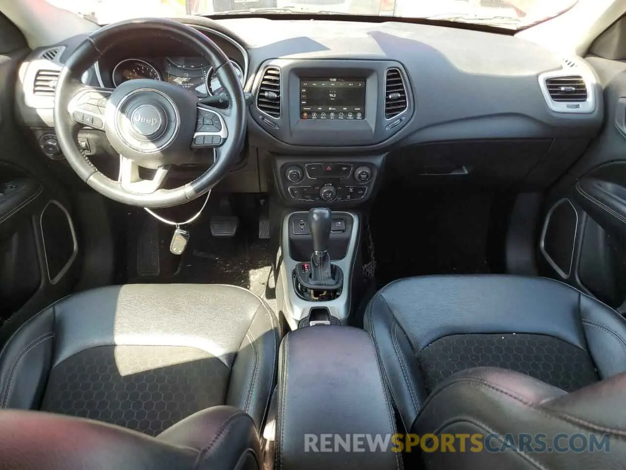 8 Photograph of a damaged car 3C4NJCBB5MT505916 JEEP COMPASS 2021