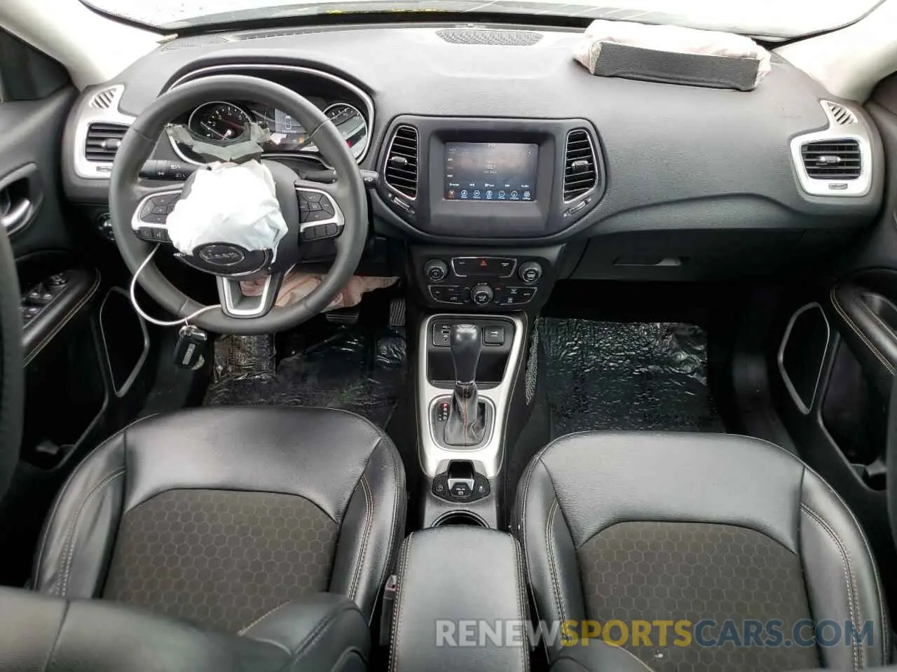 8 Photograph of a damaged car 3C4NJCBB6MT580804 JEEP COMPASS 2021