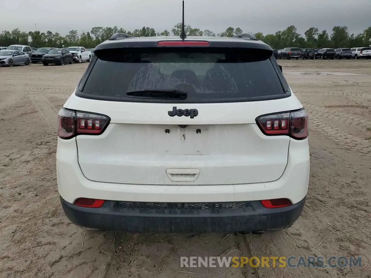 6 Photograph of a damaged car 3C4NJCBB7MT560884 JEEP COMPASS 2021
