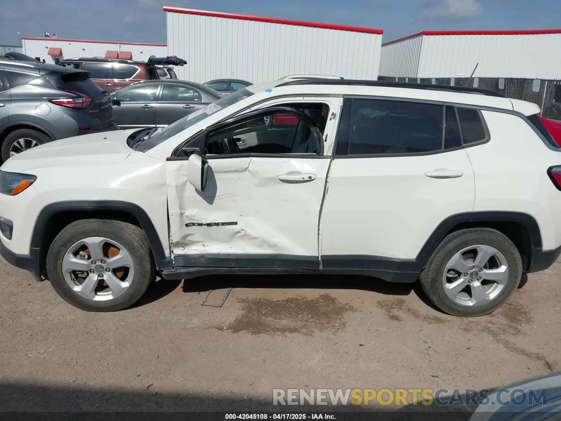 14 Фотография поврежденного автомобиля 3C4NJCBBXMT563942 JEEP COMPASS 2021