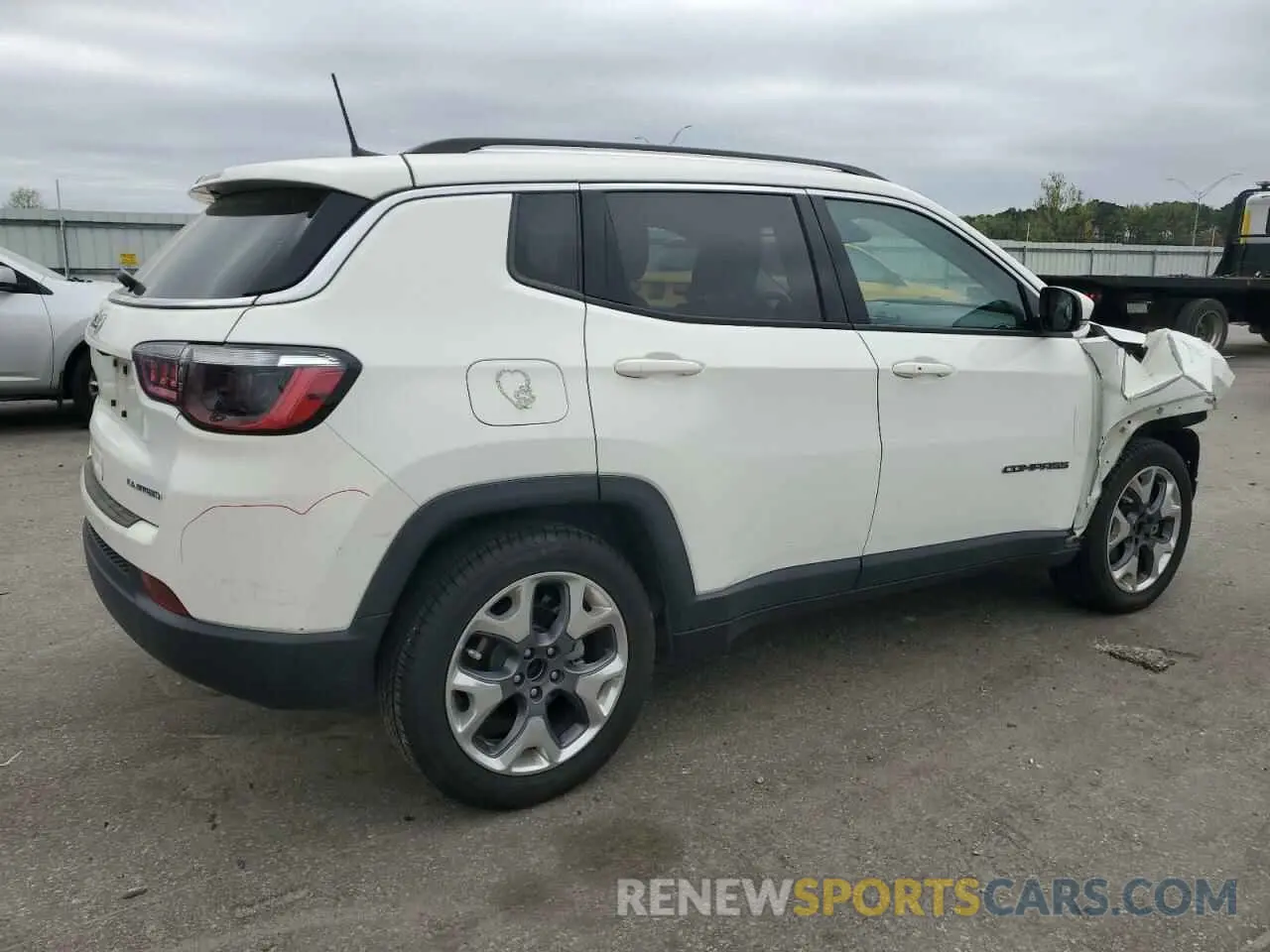 3 Photograph of a damaged car 3C4NJCCB2MT564274 JEEP COMPASS 2021