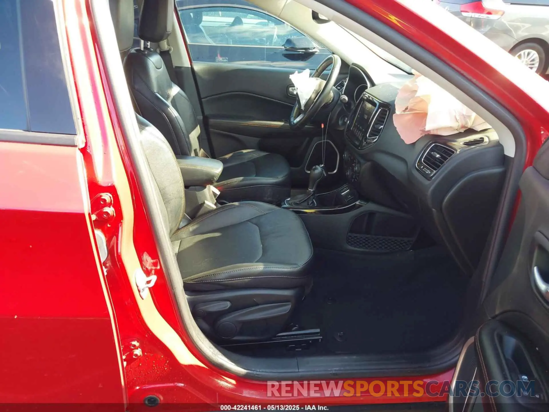 5 Photograph of a damaged car 3C4NJCCB2MT573413 JEEP COMPASS 2021
