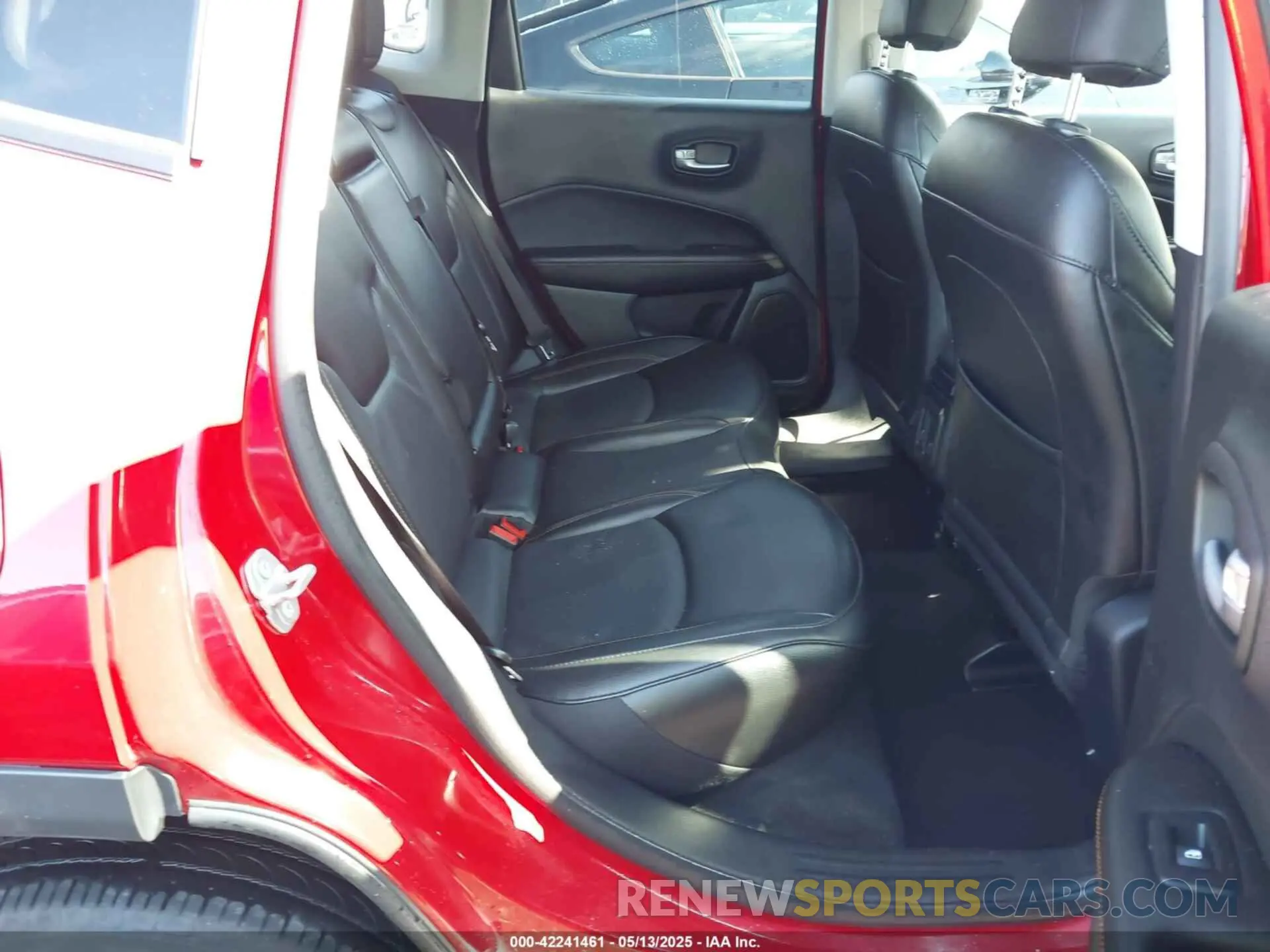 8 Photograph of a damaged car 3C4NJCCB2MT573413 JEEP COMPASS 2021