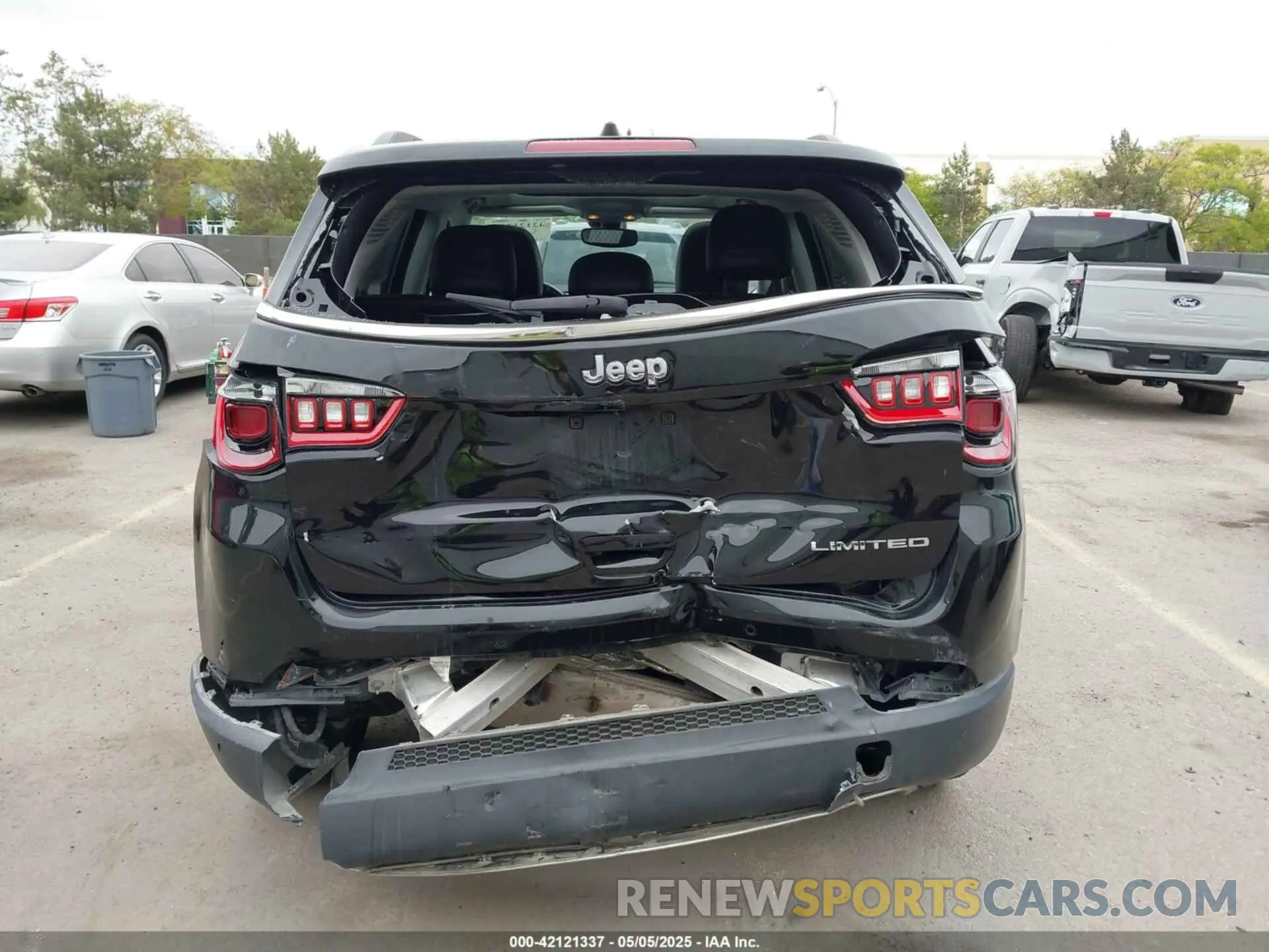 16 Photograph of a damaged car 3C4NJCCB9MT589866 JEEP COMPASS 2021