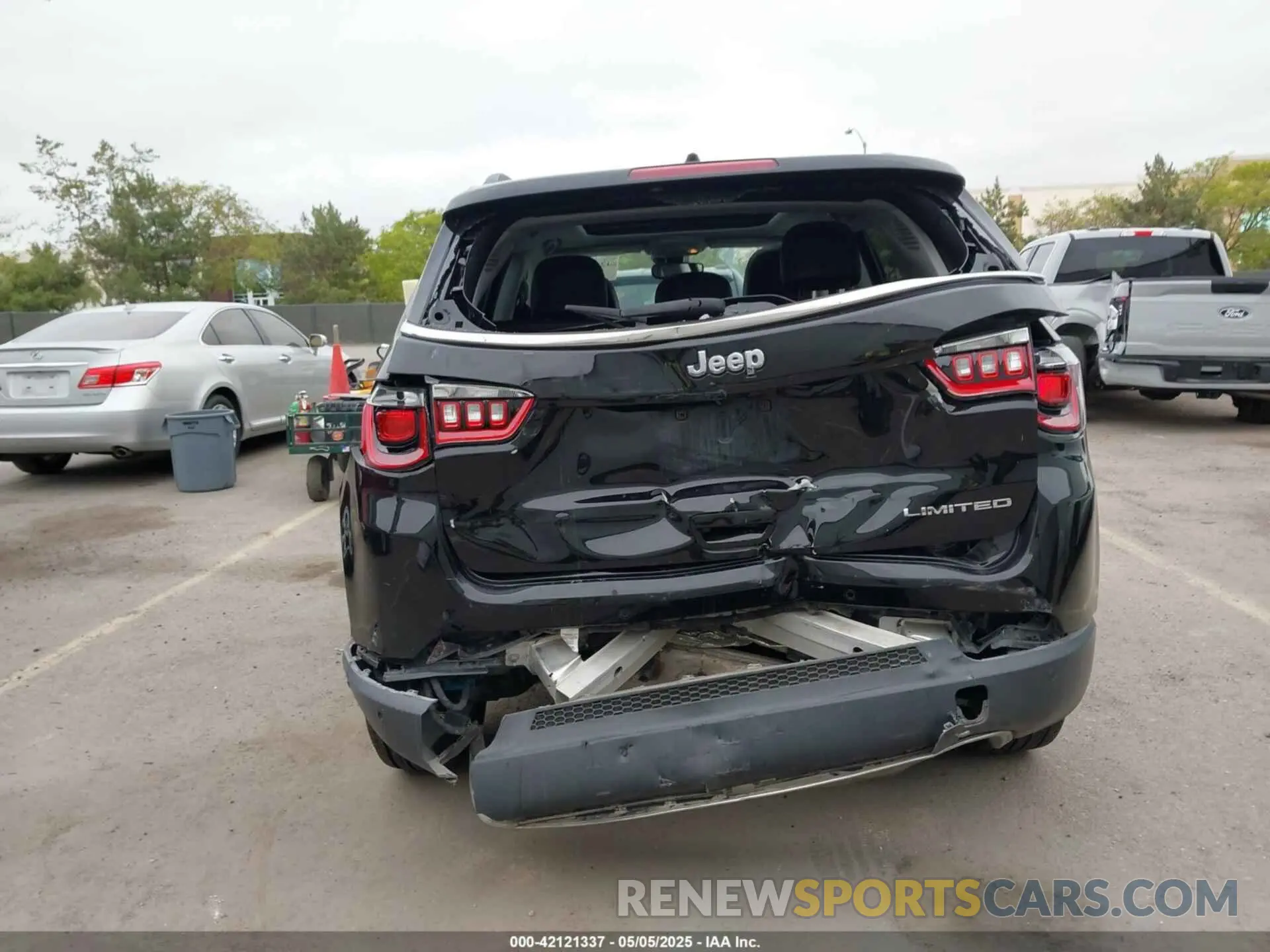 6 Photograph of a damaged car 3C4NJCCB9MT589866 JEEP COMPASS 2021