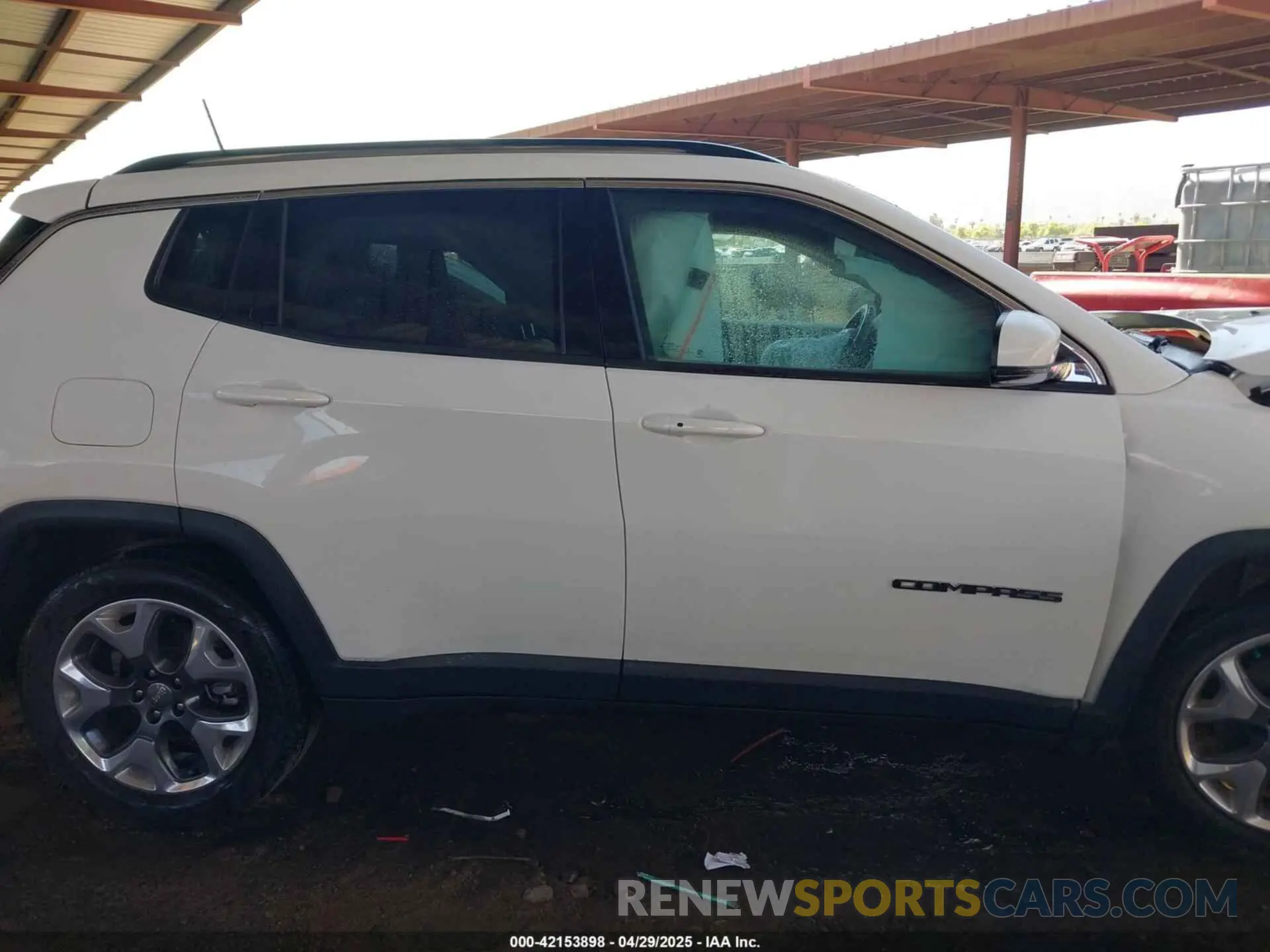 13 Photograph of a damaged car 3C4NJCCBXMT511497 JEEP COMPASS 2021