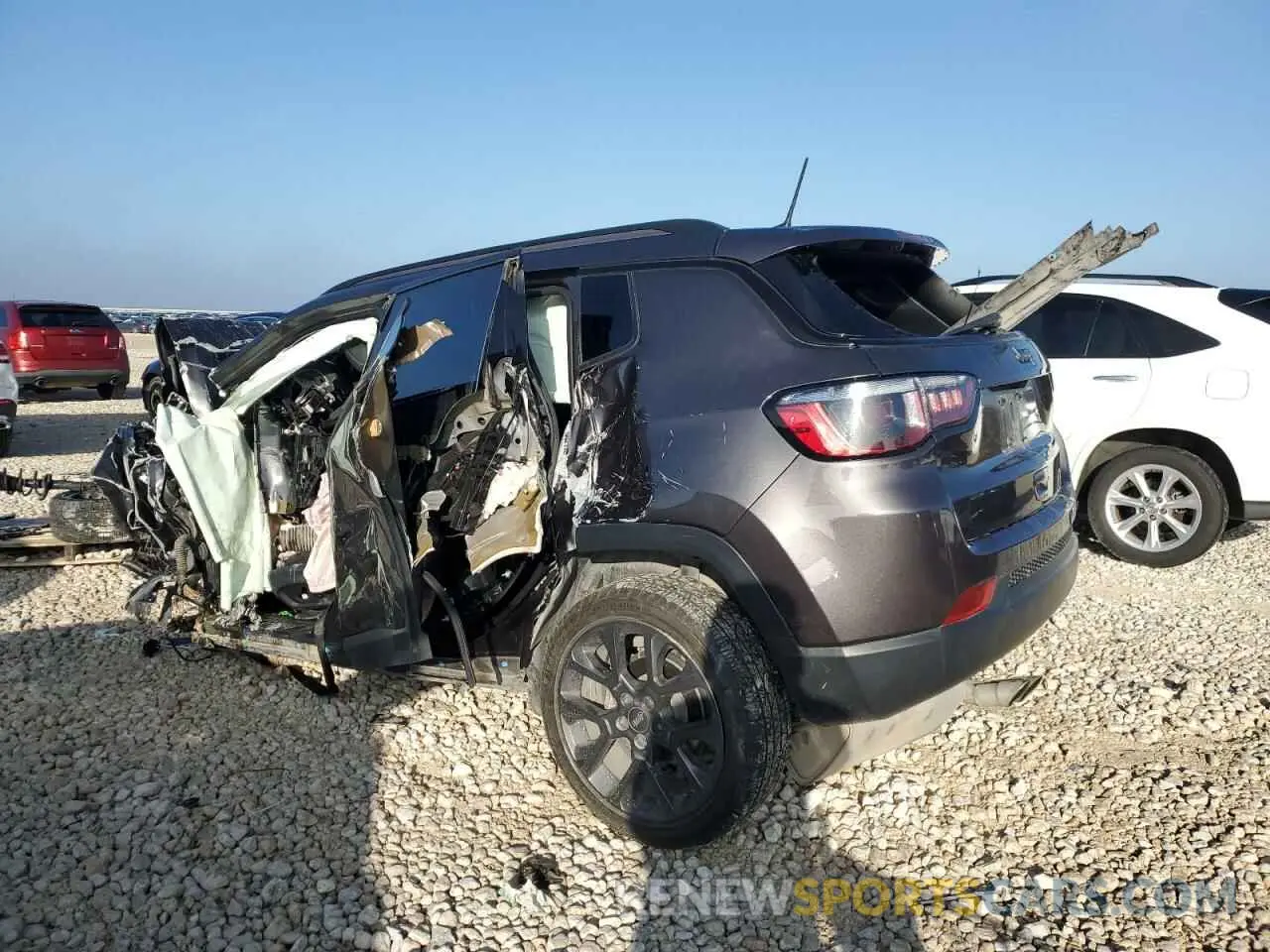 2 Photograph of a damaged car 3C4NJCEB1MT597098 JEEP COMPASS 2021