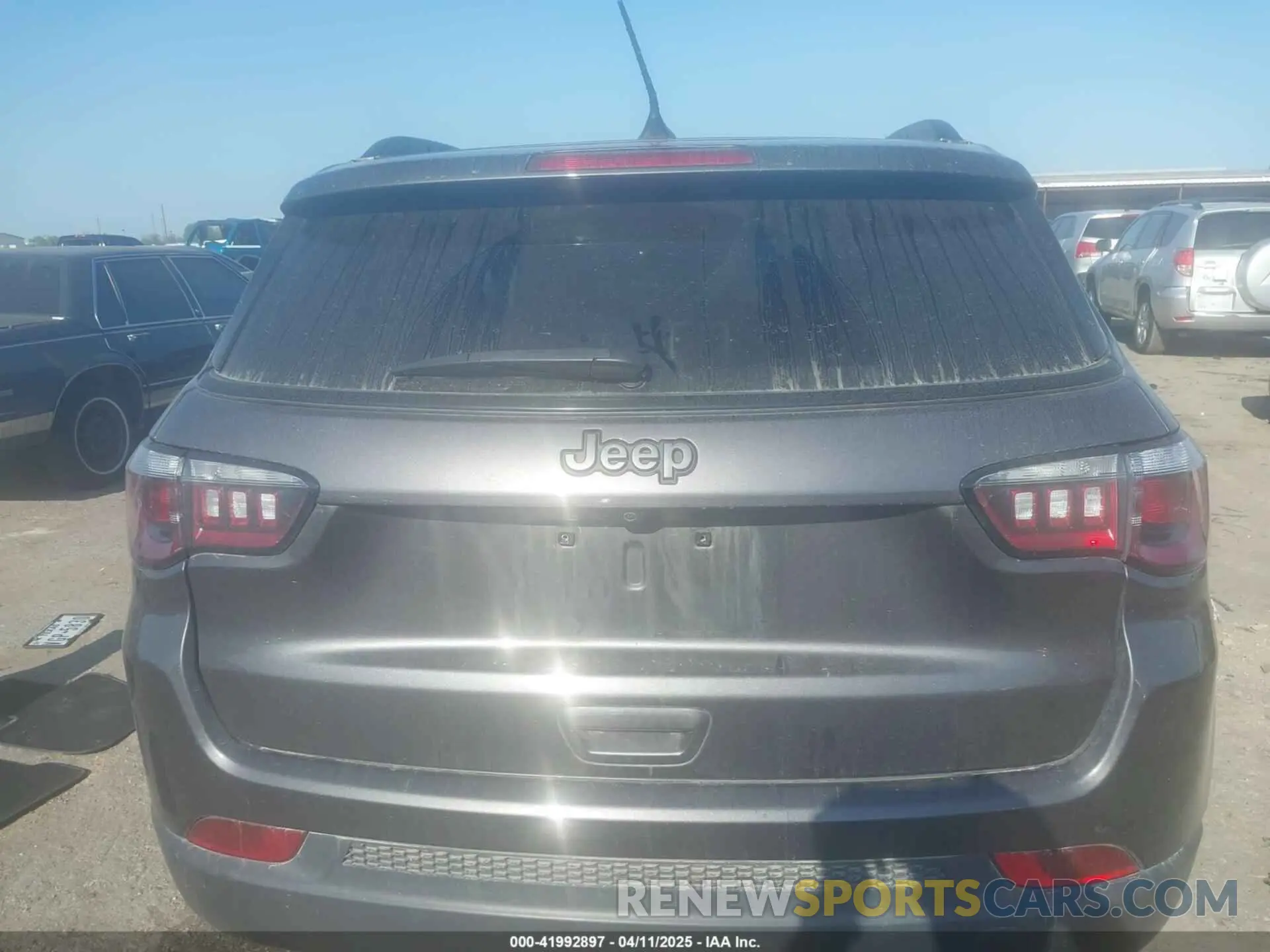 17 Фотография поврежденного автомобиля 3C4NJCEB5MT604067 JEEP COMPASS 2021