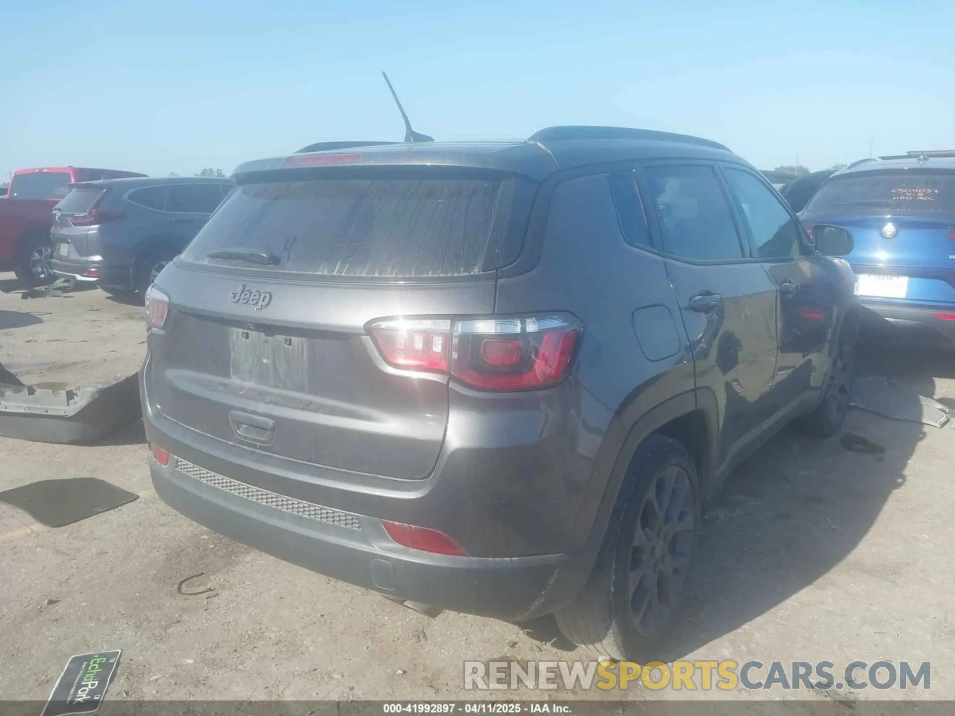 4 Фотография поврежденного автомобиля 3C4NJCEB5MT604067 JEEP COMPASS 2021