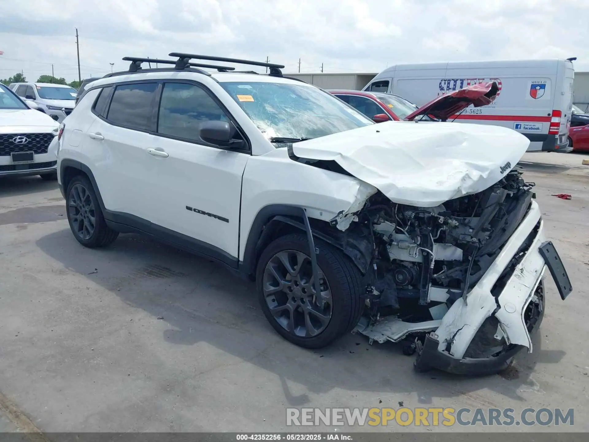 1 Photograph of a damaged car 3C4NJCEB6MT549130 JEEP COMPASS 2021