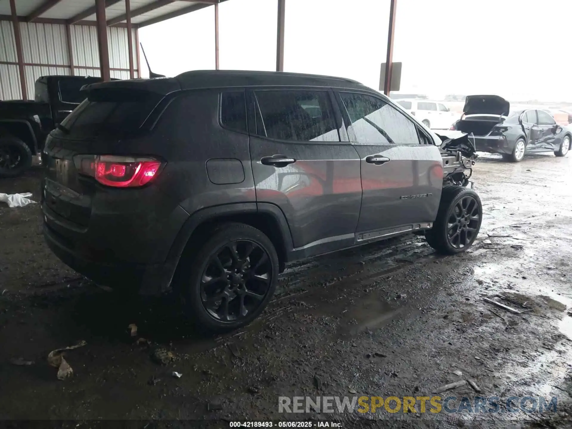 4 Photograph of a damaged car 3C4NJCEB6MT577171 JEEP COMPASS 2021