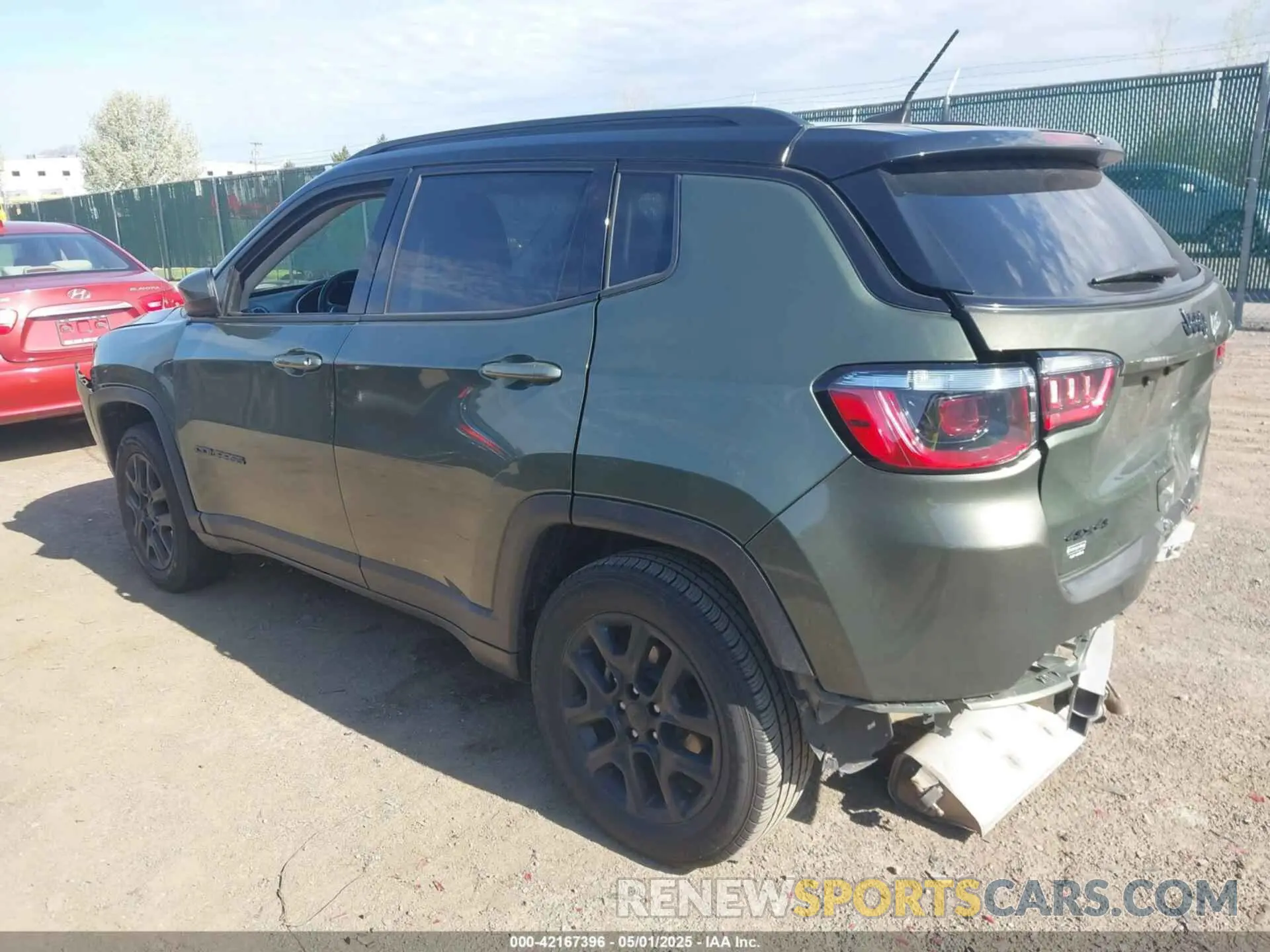 3 Photograph of a damaged car 3C4NJDAB2MT591256 JEEP COMPASS 2021