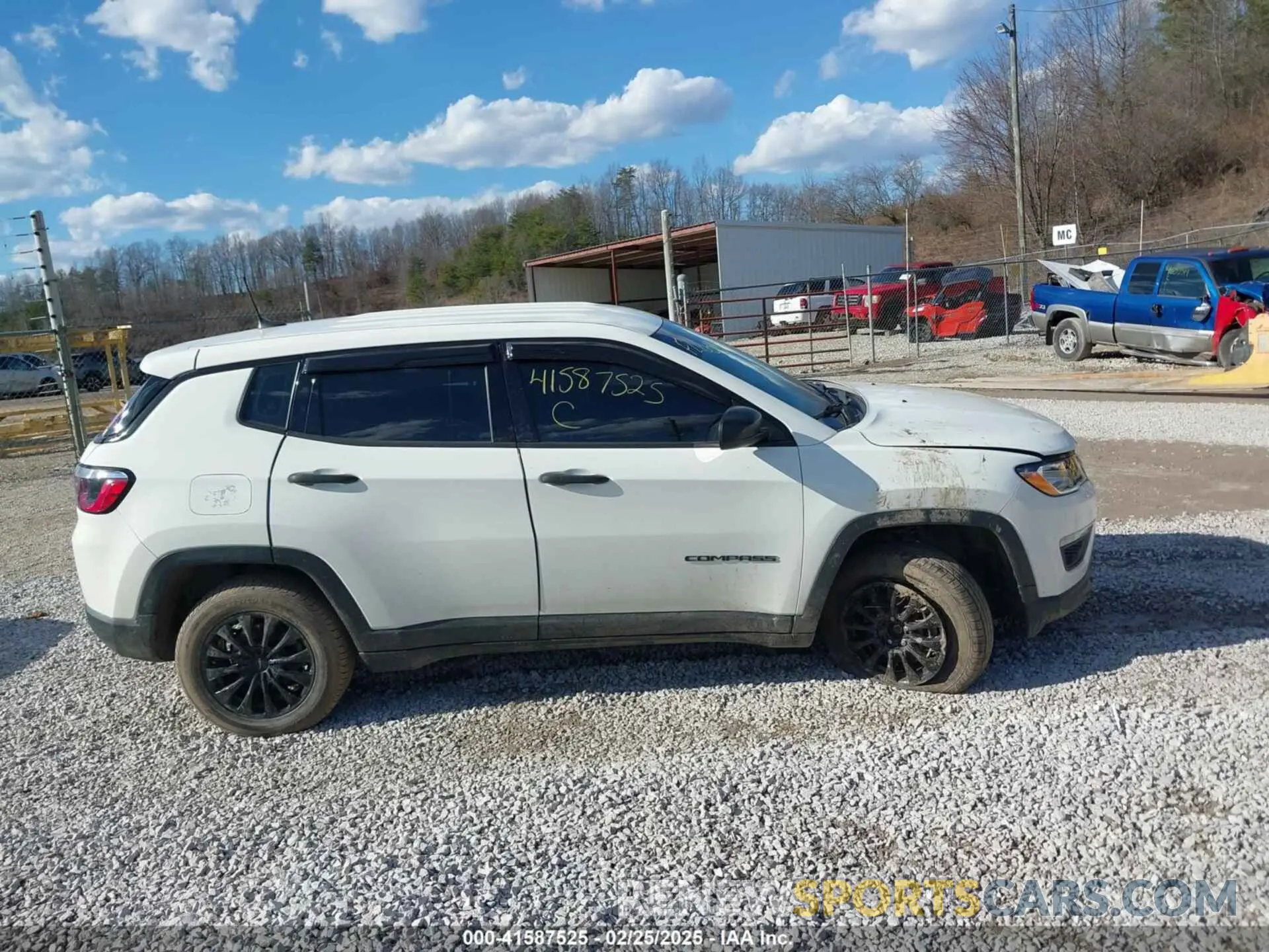 13 Photograph of a damaged car 3C4NJDAB3MT555219 JEEP COMPASS 2021