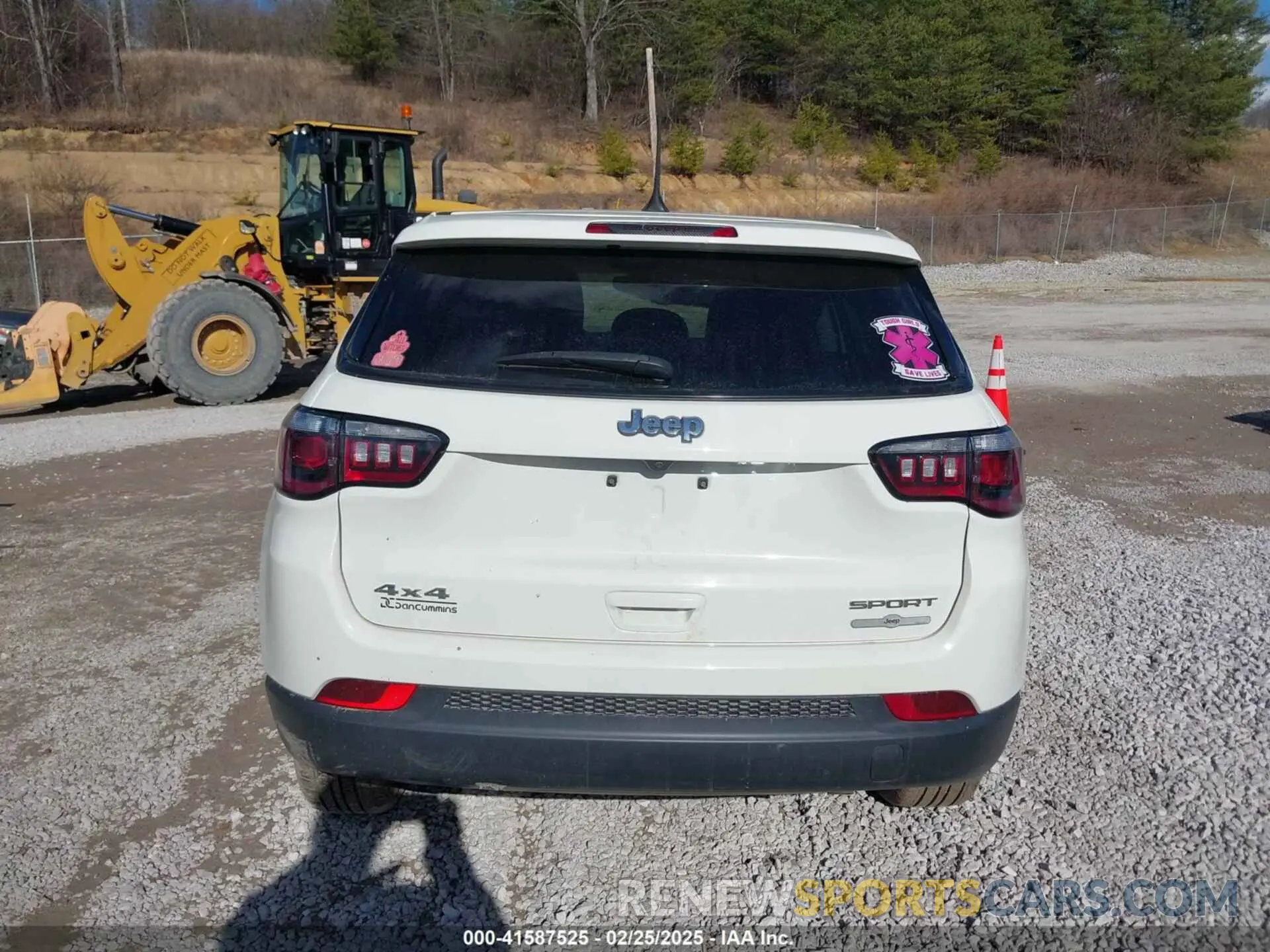 16 Photograph of a damaged car 3C4NJDAB3MT555219 JEEP COMPASS 2021