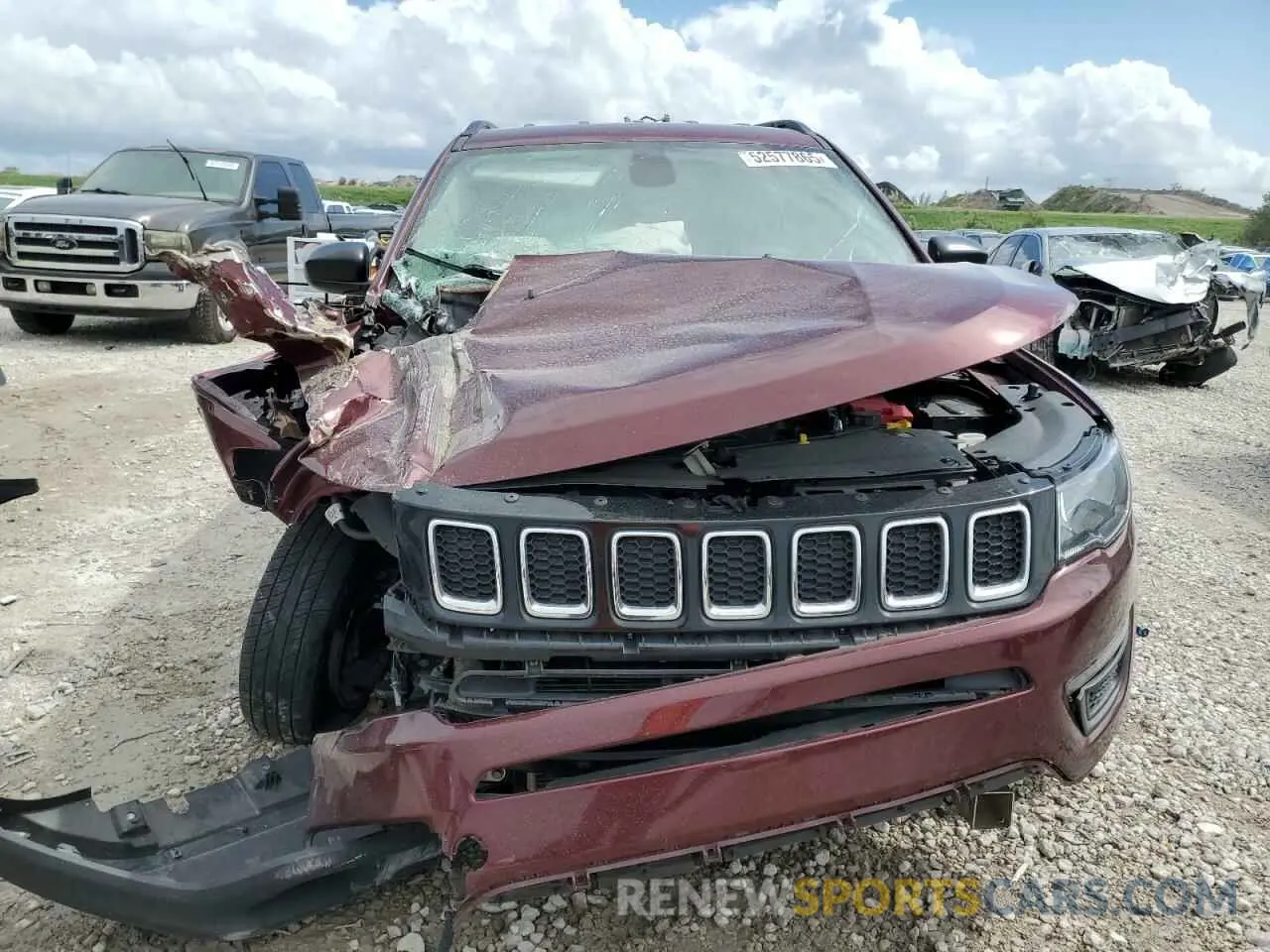 5 Photograph of a damaged car 3C4NJDAB5MT599920 JEEP COMPASS 2021