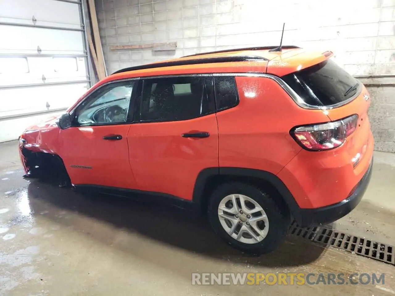 2 Photograph of a damaged car 3C4NJDAB8MT502564 JEEP COMPASS 2021