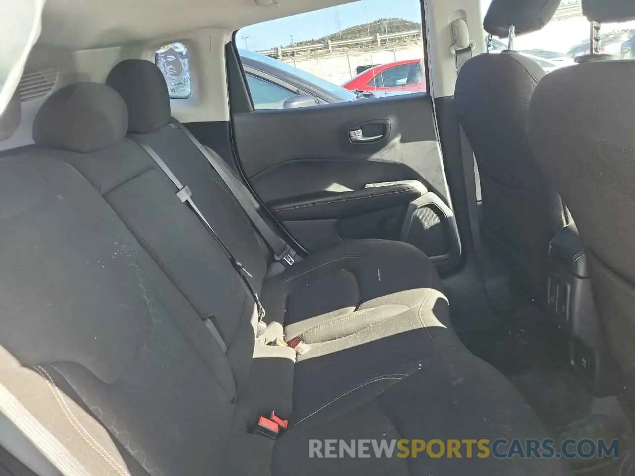 11 Фотография поврежденного автомобиля 3C4NJDAB9MT548453 JEEP COMPASS 2021