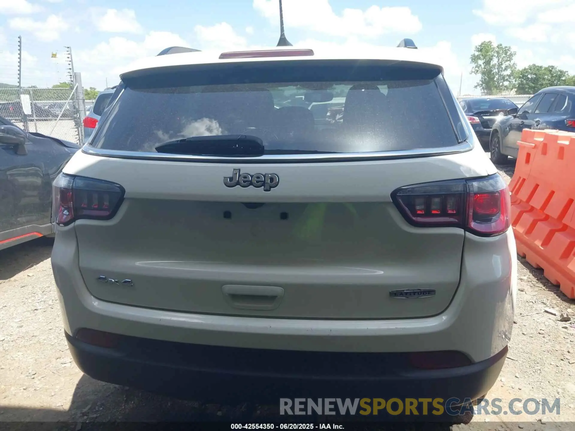 16 Фотография поврежденного автомобиля 3C4NJDBB0MT600115 JEEP COMPASS 2021