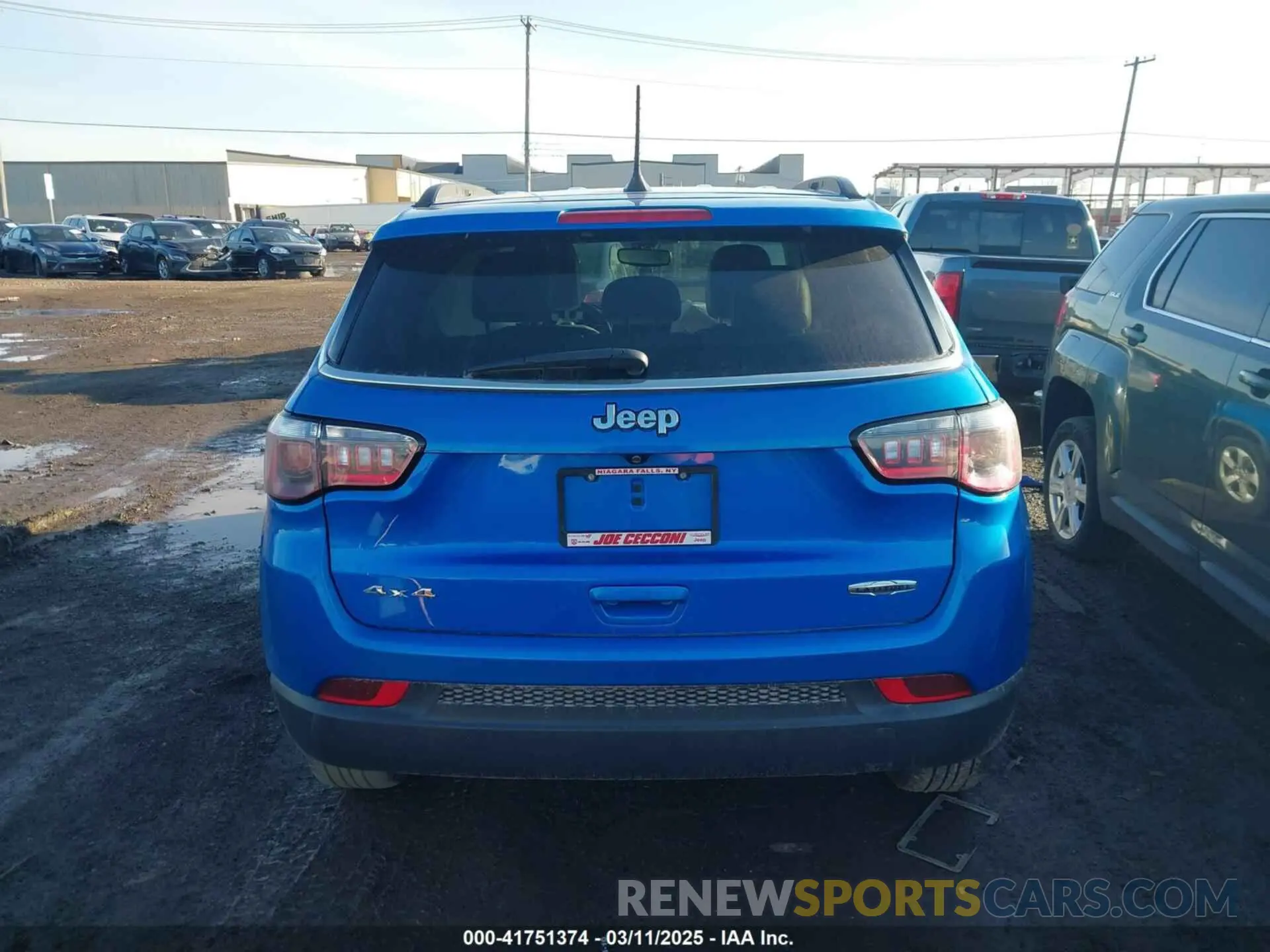 17 Photograph of a damaged car 3C4NJDBB1MT529829 JEEP COMPASS 2021