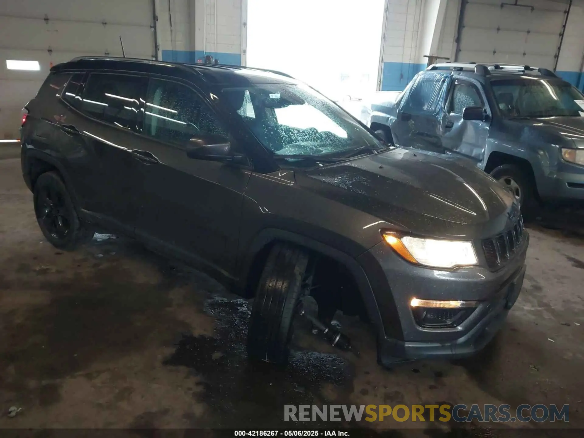 1 Photograph of a damaged car 3C4NJDBB3MT526057 JEEP COMPASS 2021