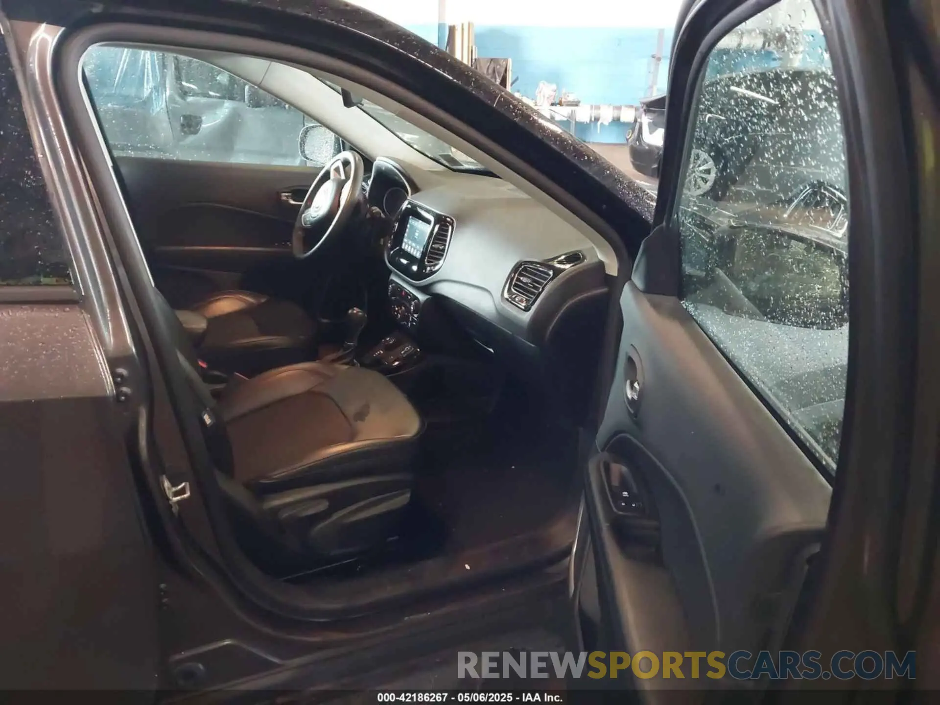 5 Photograph of a damaged car 3C4NJDBB3MT526057 JEEP COMPASS 2021