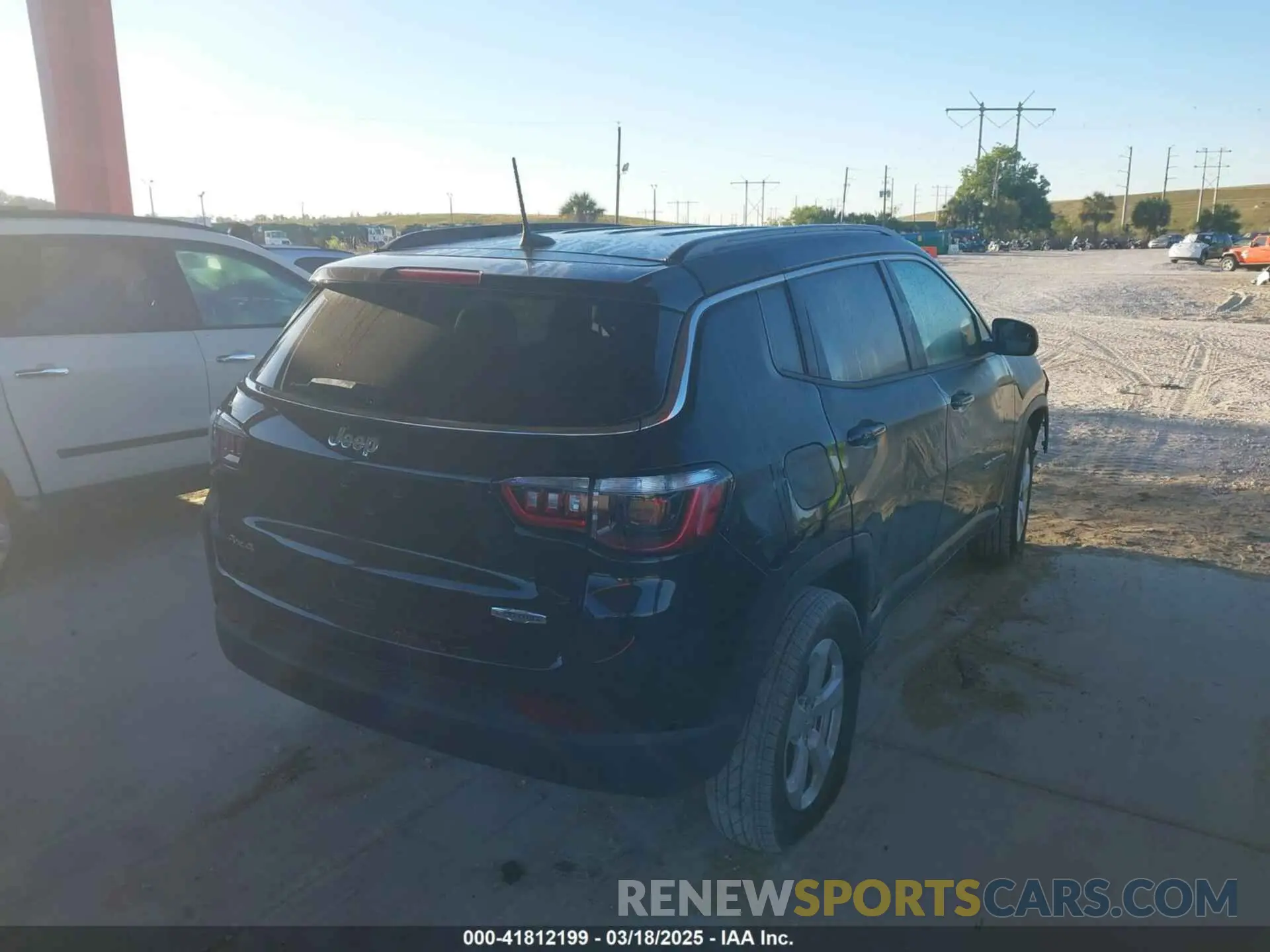 4 Фотография поврежденного автомобиля 3C4NJDBB3MT529833 JEEP COMPASS 2021