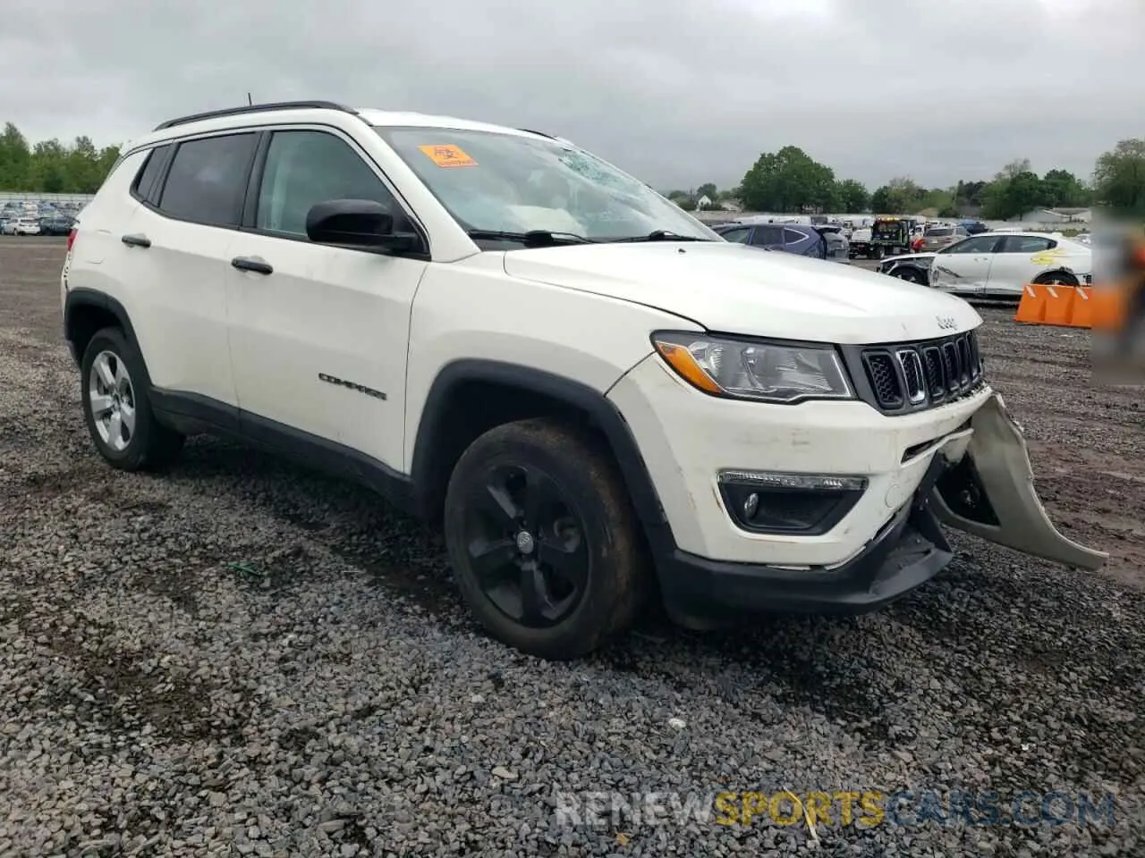 4 Photograph of a damaged car 3C4NJDBB5MT539909 JEEP COMPASS 2021