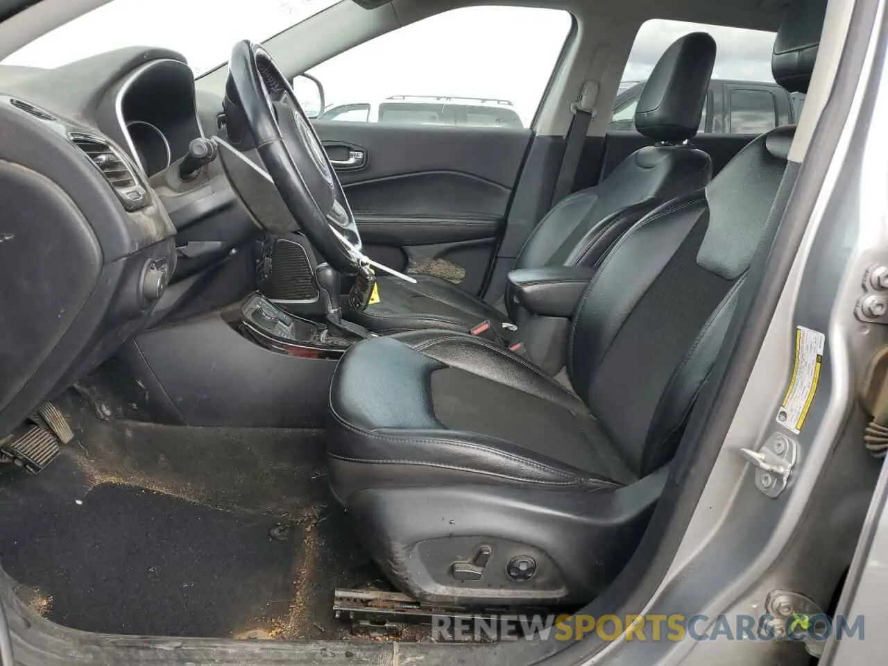 7 Photograph of a damaged car 3C4NJDBB5MT569721 JEEP COMPASS 2021