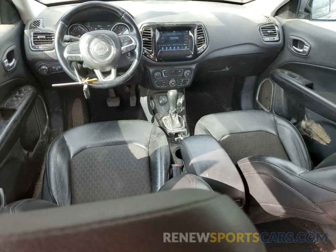 8 Photograph of a damaged car 3C4NJDBB5MT569721 JEEP COMPASS 2021