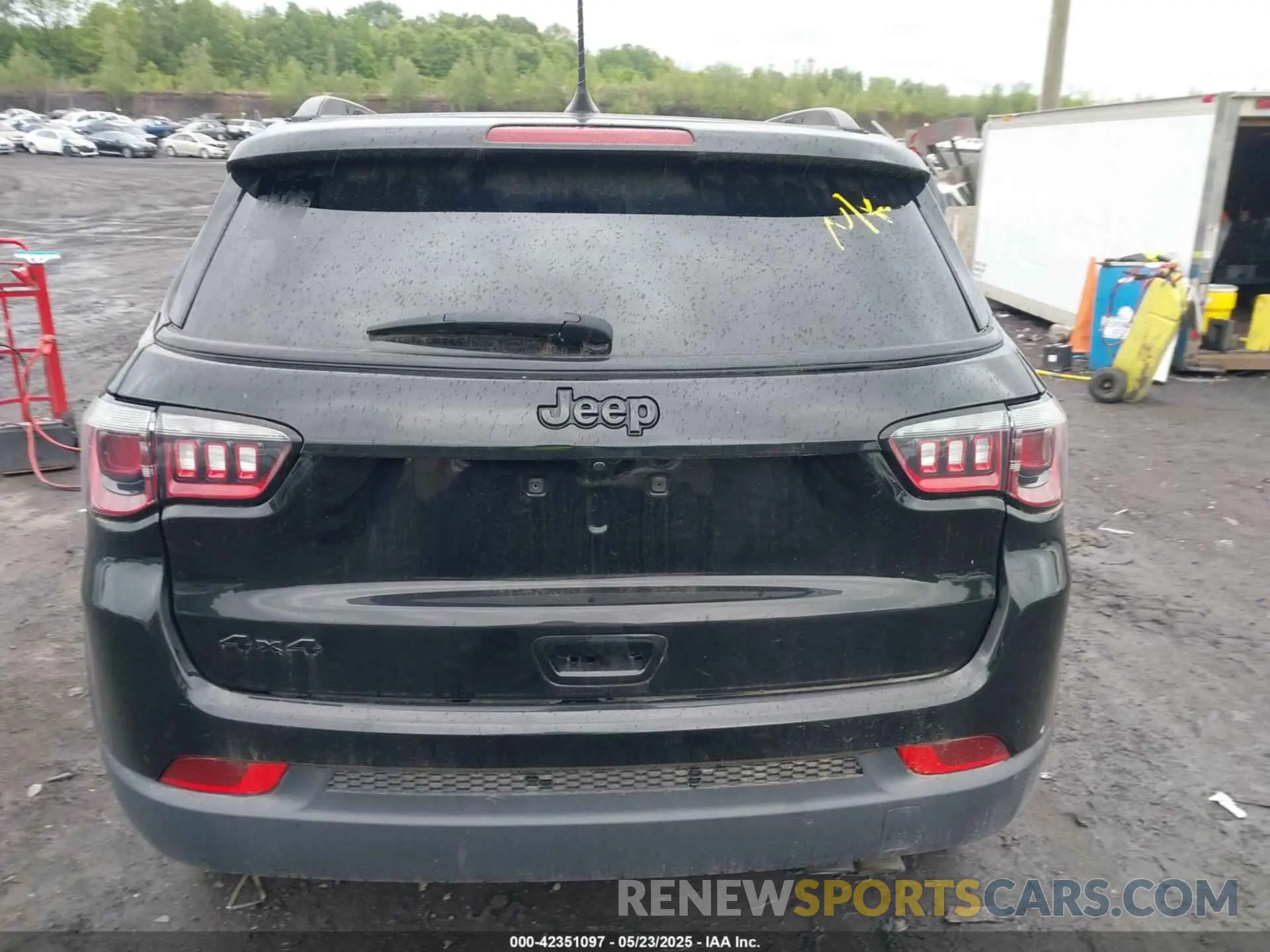 16 Photograph of a damaged car 3C4NJDBB6MT590092 JEEP COMPASS 2021