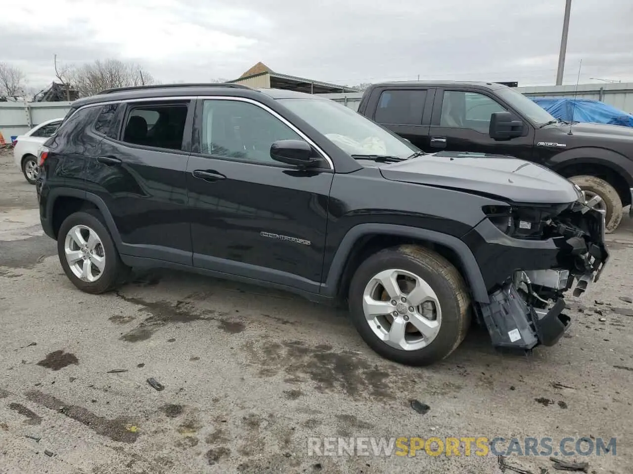 4 Photograph of a damaged car 3C4NJDBB8MT572063 JEEP COMPASS 2021
