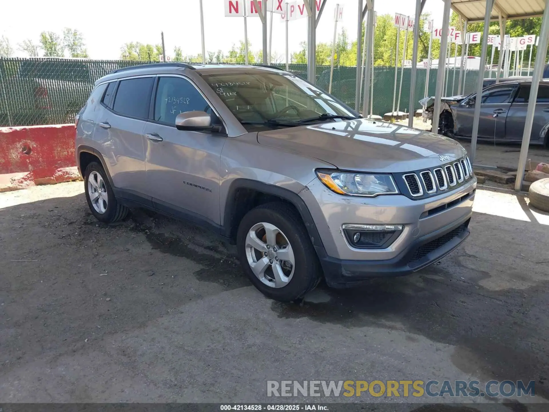 1 Photograph of a damaged car 3C4NJDBB9MT514821 JEEP COMPASS 2021