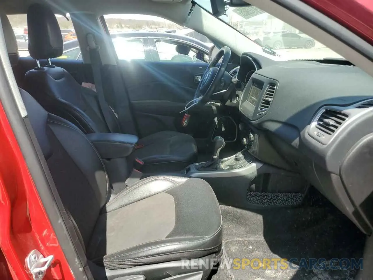 7 Фотография поврежденного автомобиля 3C4NJDBBXMT501298 JEEP COMPASS 2021