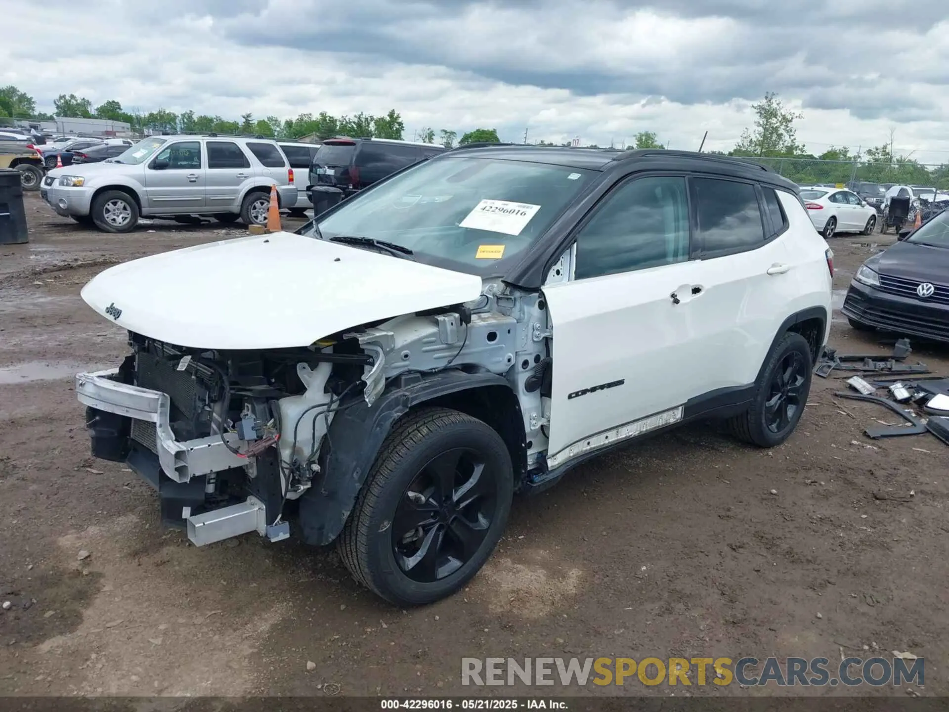 2 Photograph of a damaged car 3C4NJDBBXMT586529 JEEP COMPASS 2021