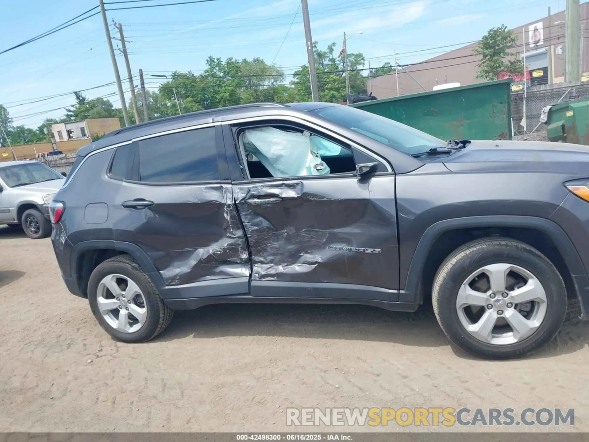 13 Photograph of a damaged car 3C4NJDBBXMT595716 JEEP COMPASS 2021