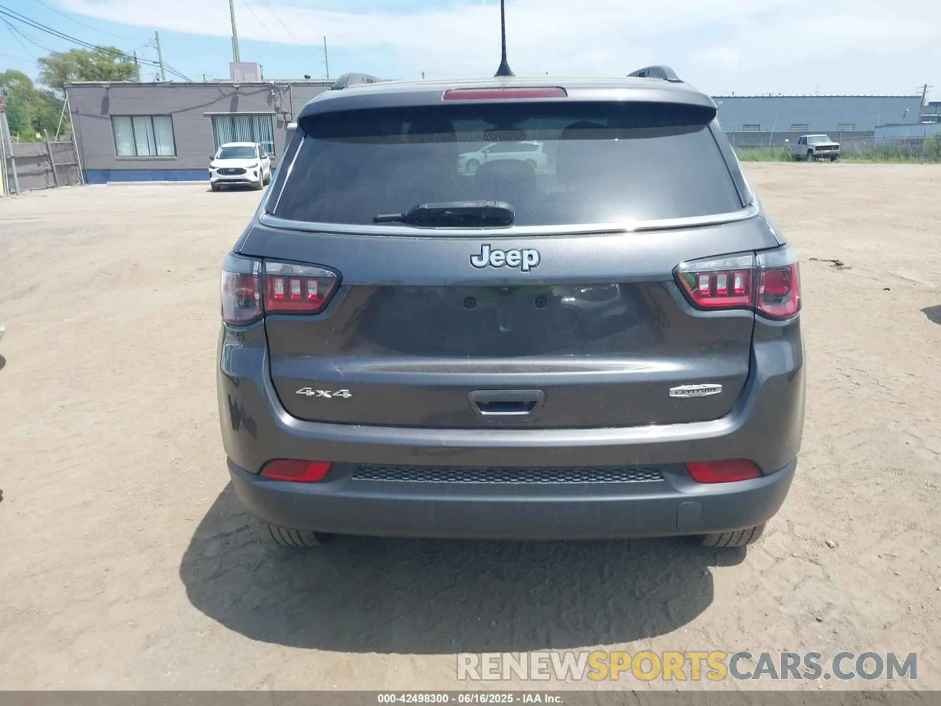 16 Photograph of a damaged car 3C4NJDBBXMT595716 JEEP COMPASS 2021