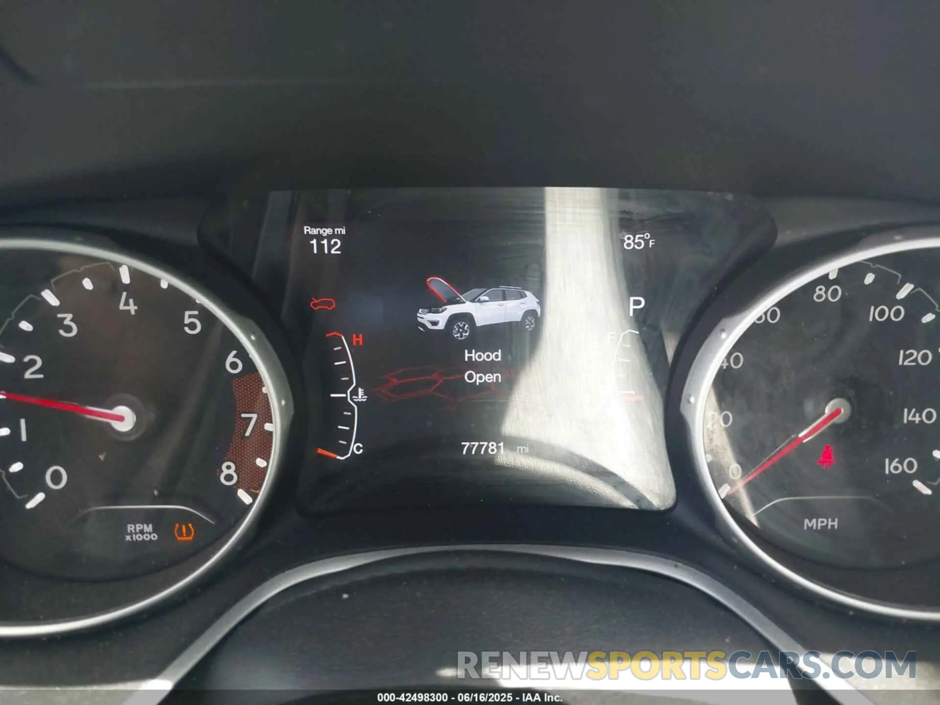 7 Photograph of a damaged car 3C4NJDBBXMT595716 JEEP COMPASS 2021