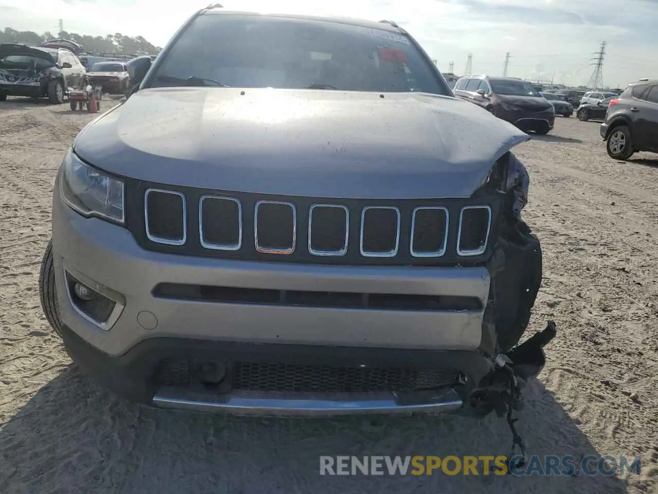 5 Photograph of a damaged car 3C4NJDCB1MT511359 JEEP COMPASS 2021