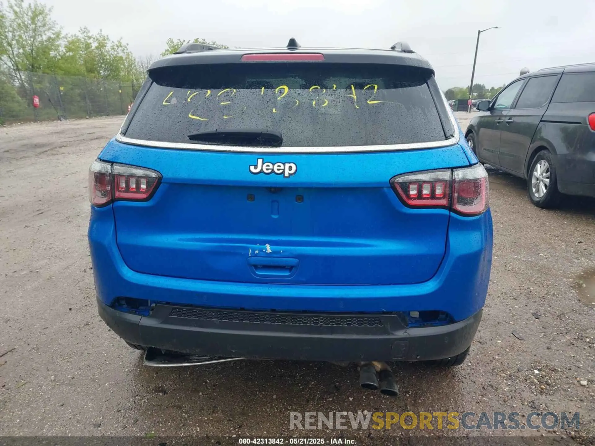 16 Photograph of a damaged car 3C4NJDCB1MT542823 JEEP COMPASS 2021