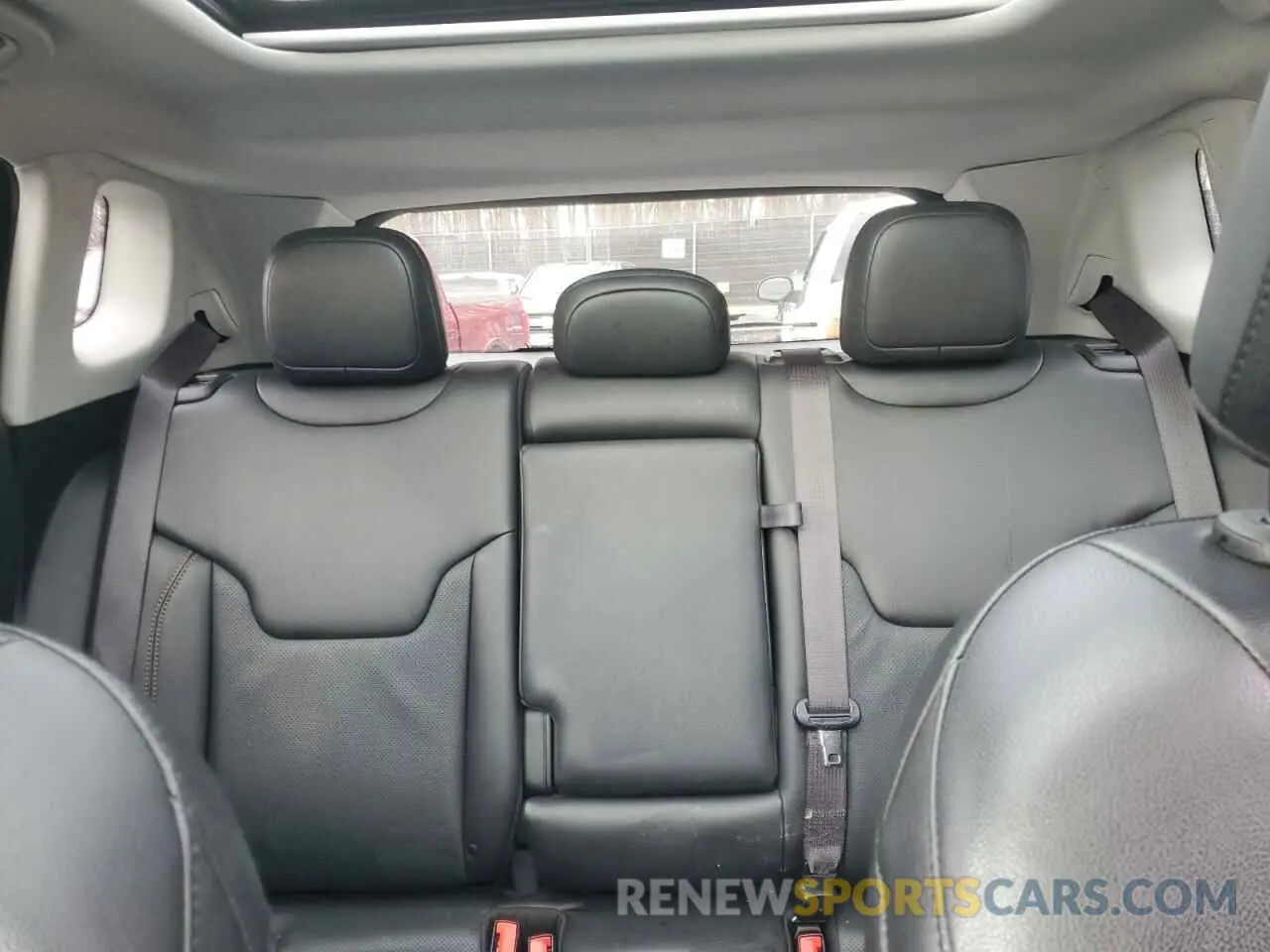 10 Photograph of a damaged car 3C4NJDCB3MT593322 JEEP COMPASS 2021