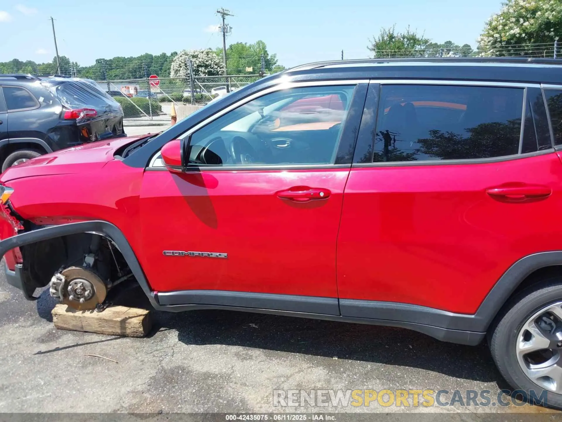 15 Photograph of a damaged car 3C4NJDCB3MT599685 JEEP COMPASS 2021