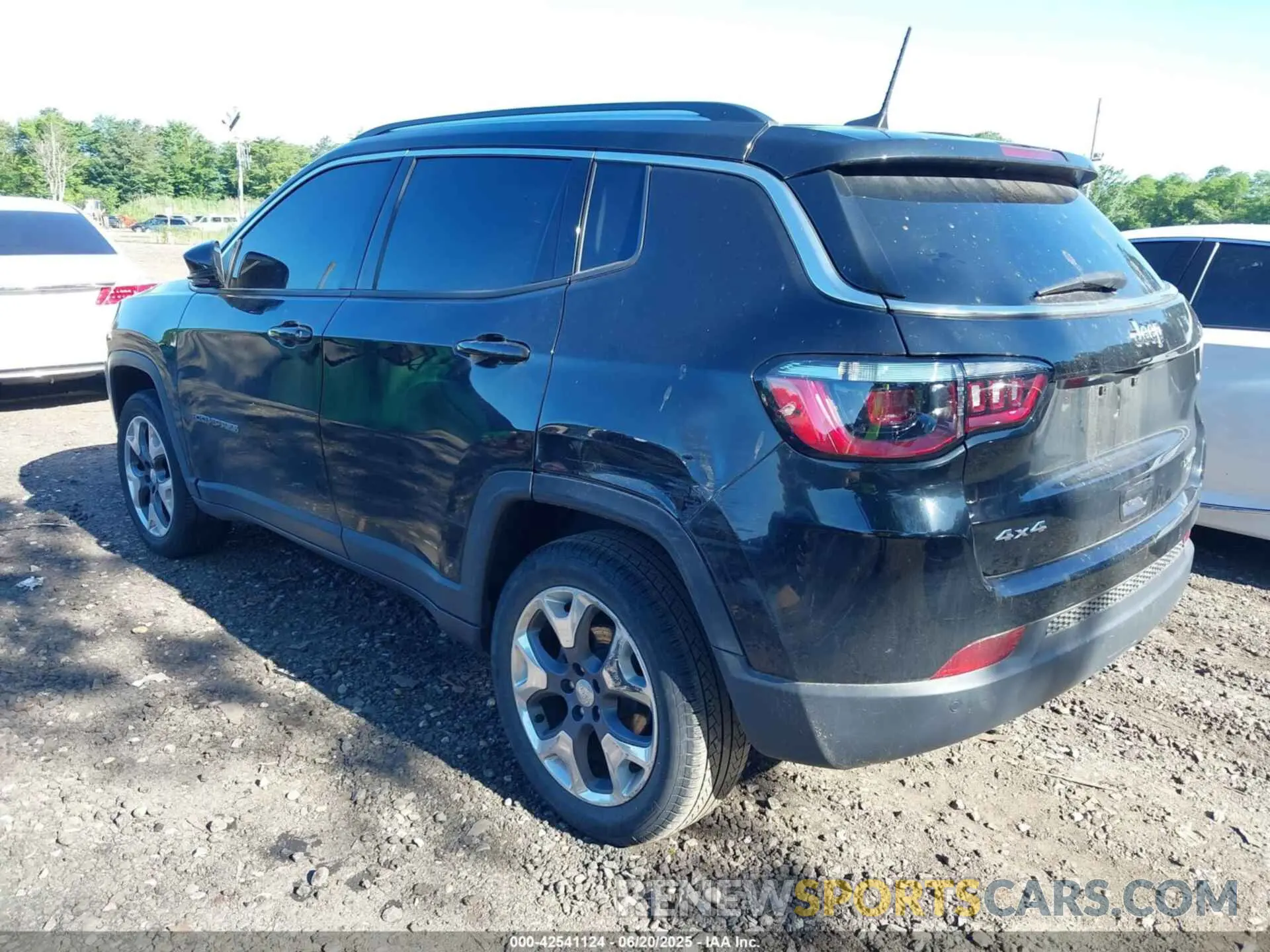 3 Photograph of a damaged car 3C4NJDCB4MT538233 JEEP COMPASS 2021