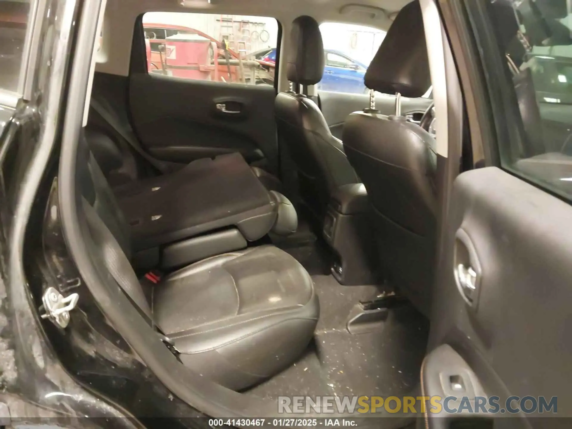 8 Photograph of a damaged car 3C4NJDCB5MT503698 JEEP COMPASS 2021