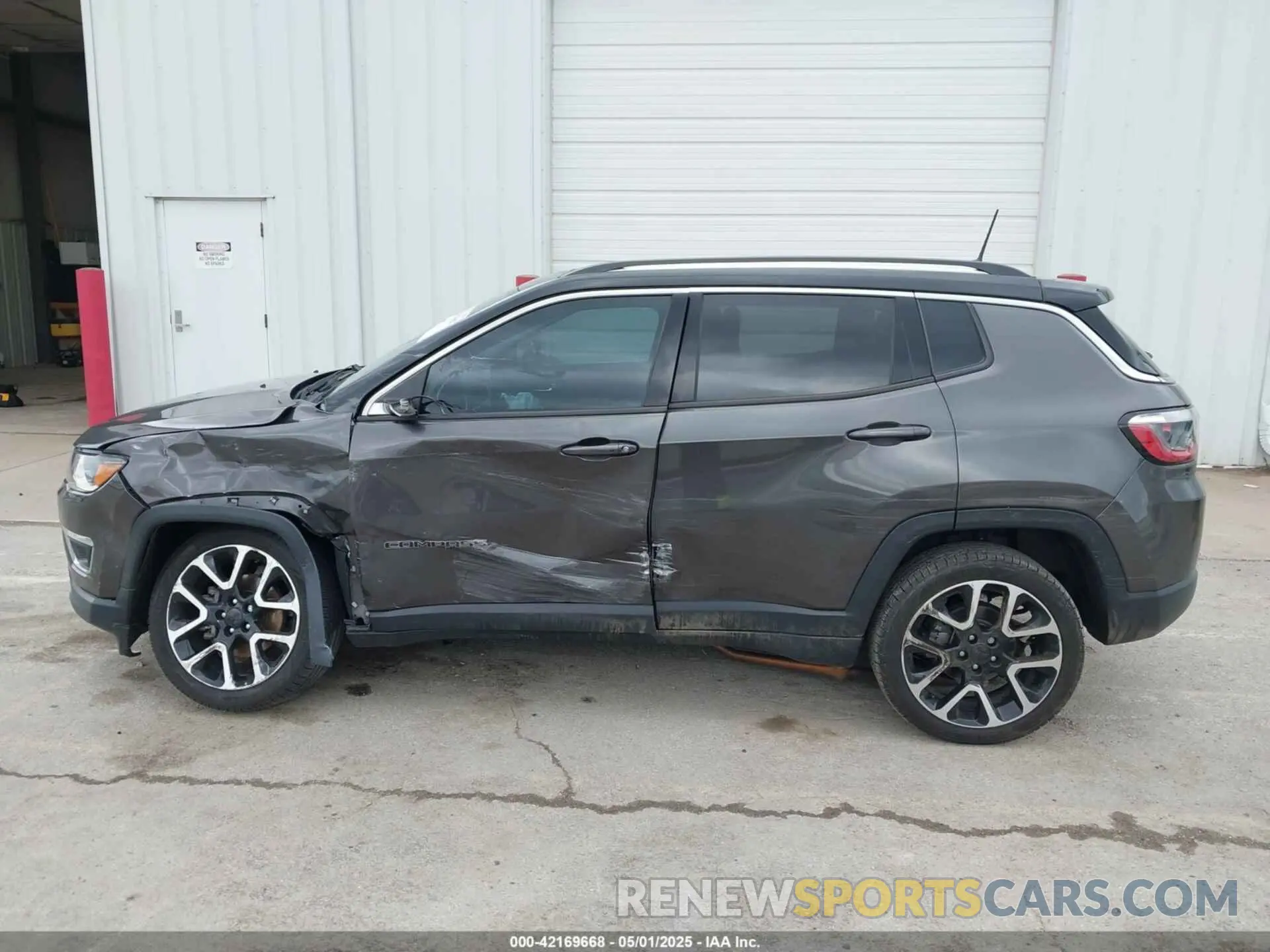14 Photograph of a damaged car 3C4NJDCB5MT521750 JEEP COMPASS 2021