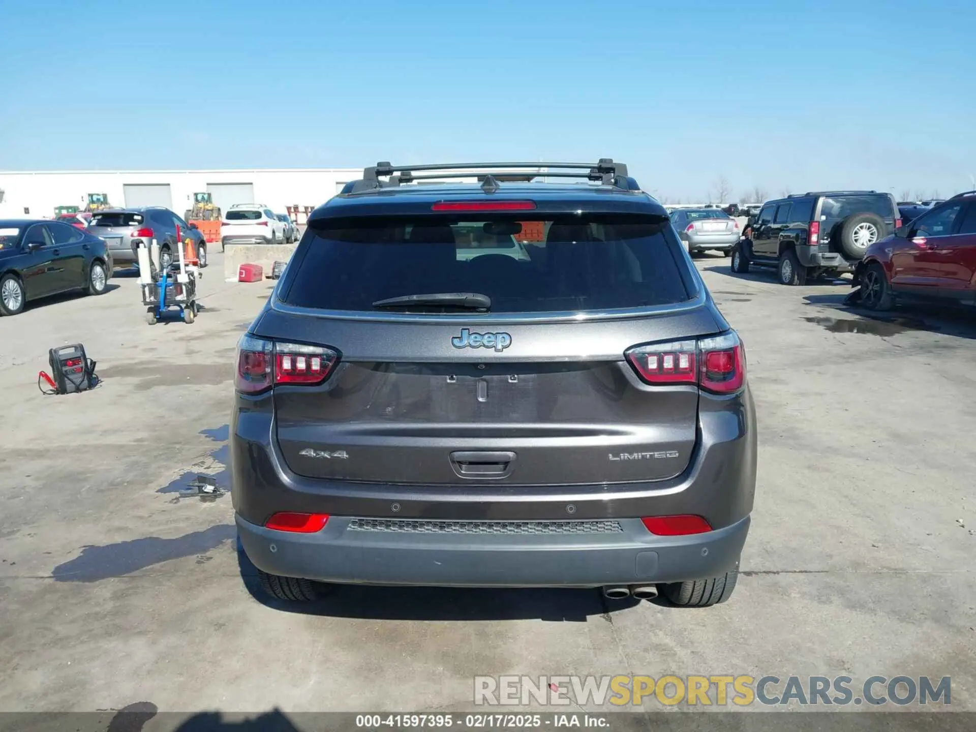 17 Фотография поврежденного автомобиля 3C4NJDCB5MT596447 JEEP COMPASS 2021