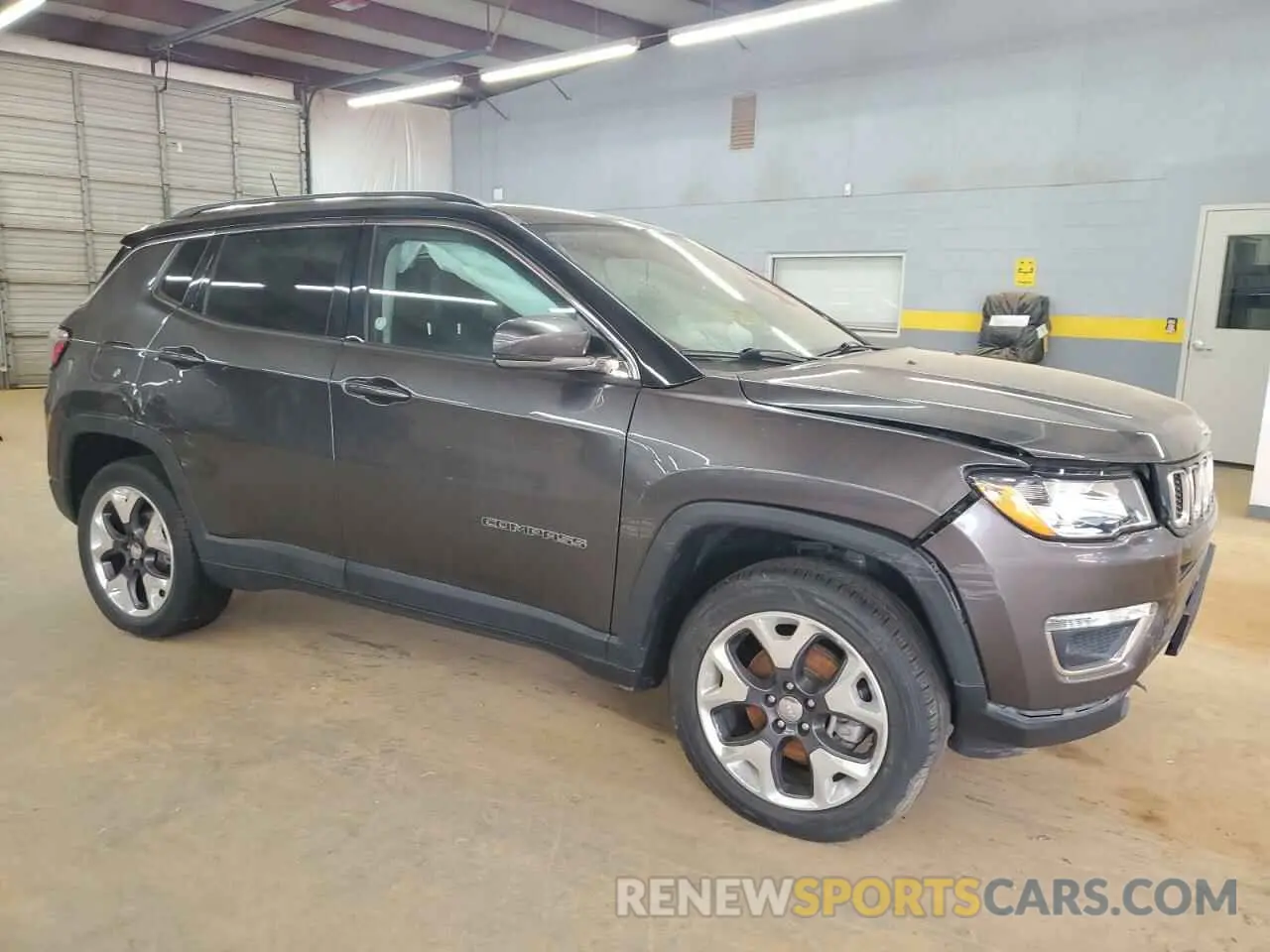 4 Photograph of a damaged car 3C4NJDCB5MT603624 JEEP COMPASS 2021