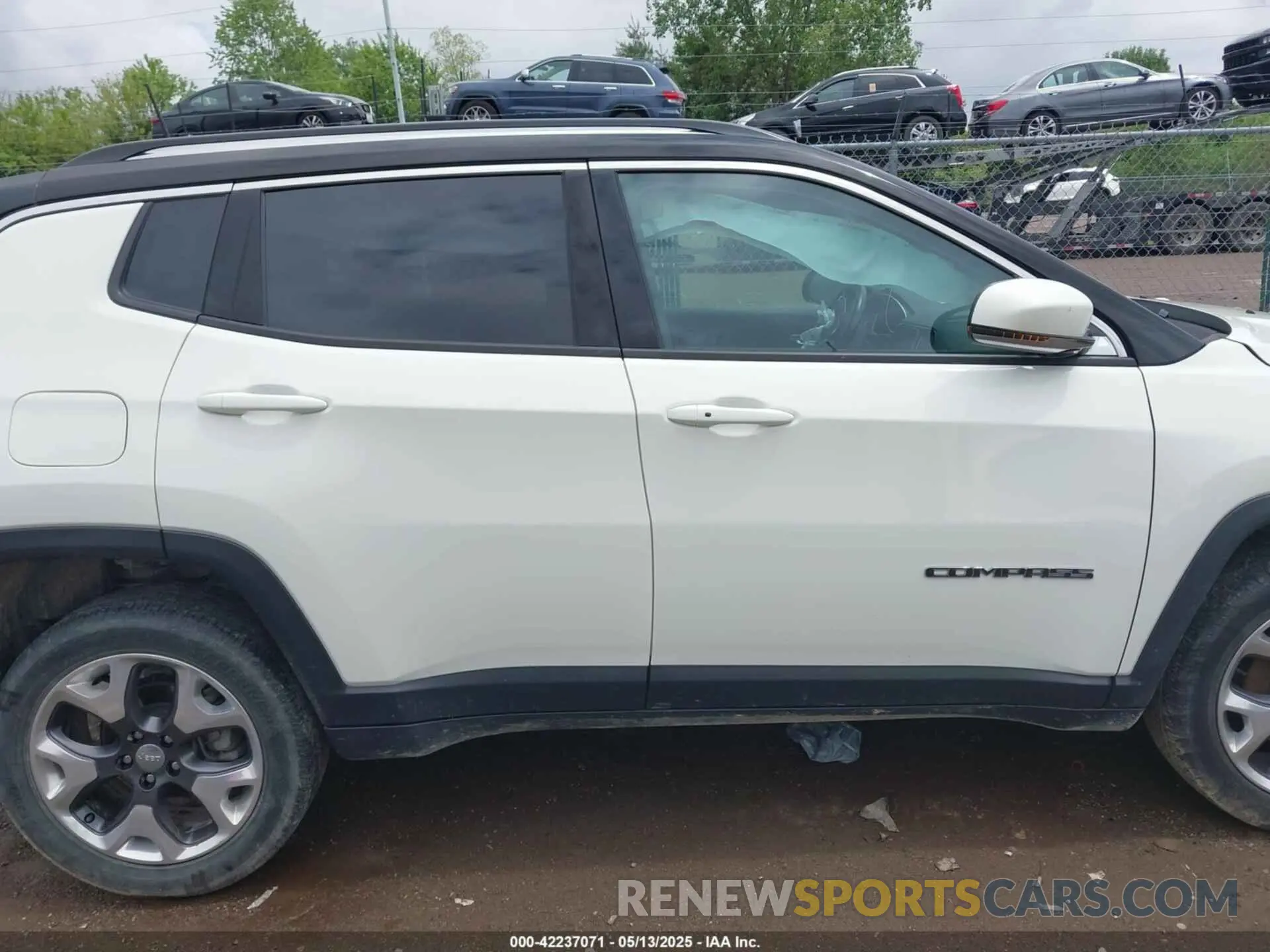 14 Фотография поврежденного автомобиля 3C4NJDCB6MT503676 JEEP COMPASS 2021